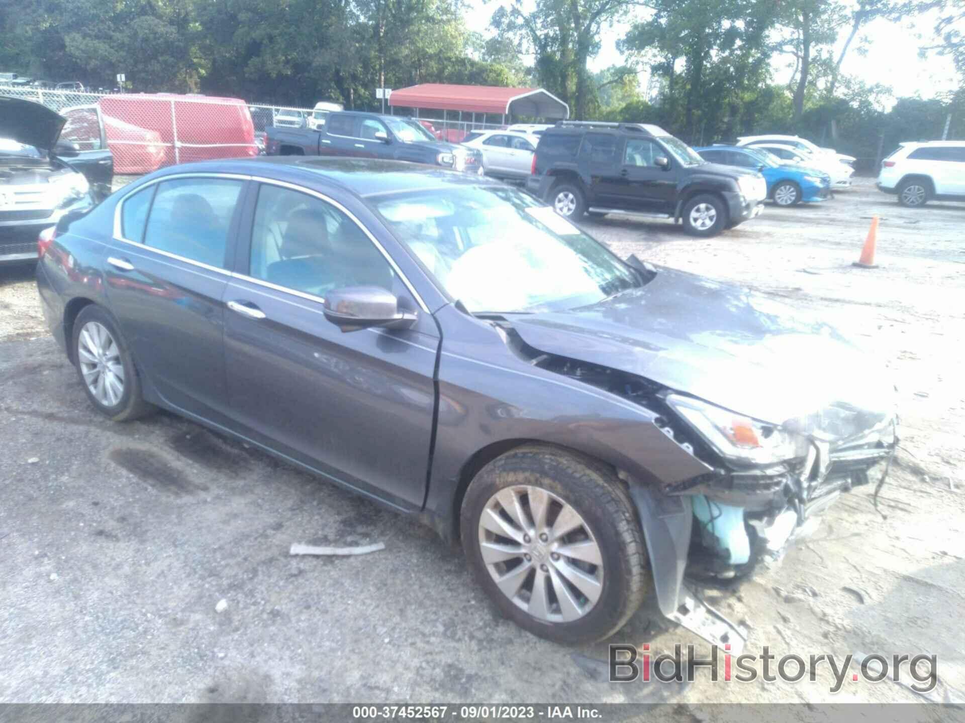 Photo 1HGCR2F89EA221868 - HONDA ACCORD SEDAN 2014