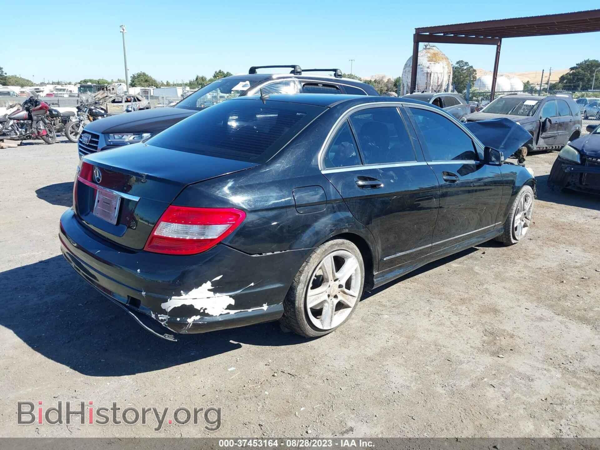 2011 MERCEDES-BENZ C-CLASS - VIN: WDDGF5EB2BR164214 - Фото 4