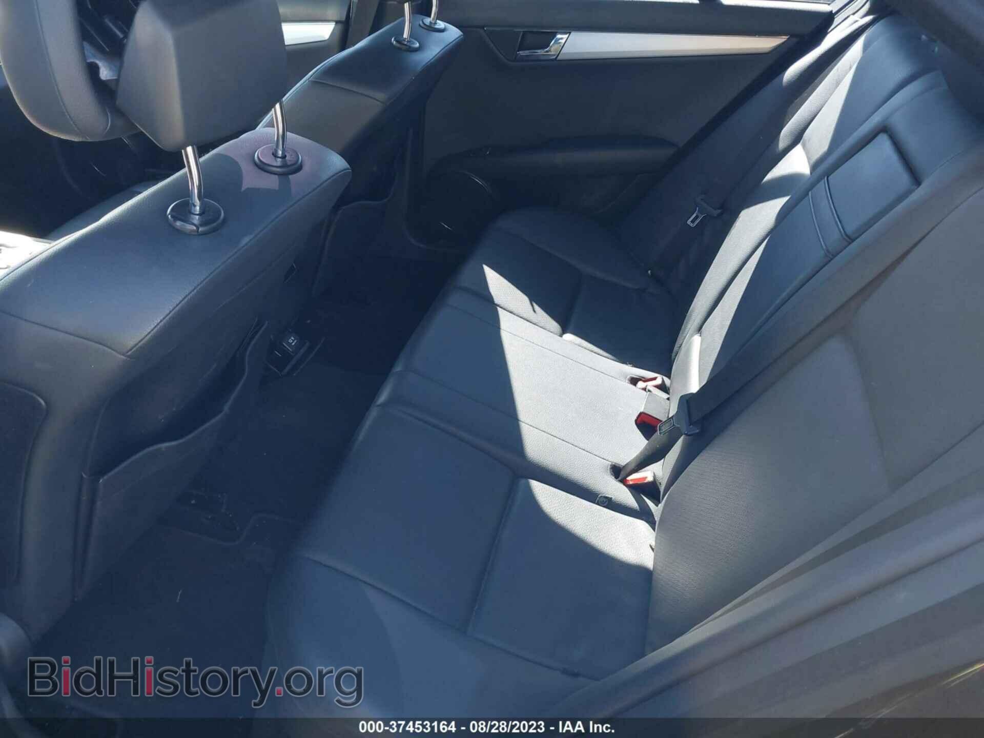 2011 MERCEDES-BENZ C-CLASS - VIN: WDDGF5EB2BR164214 - Фото 8