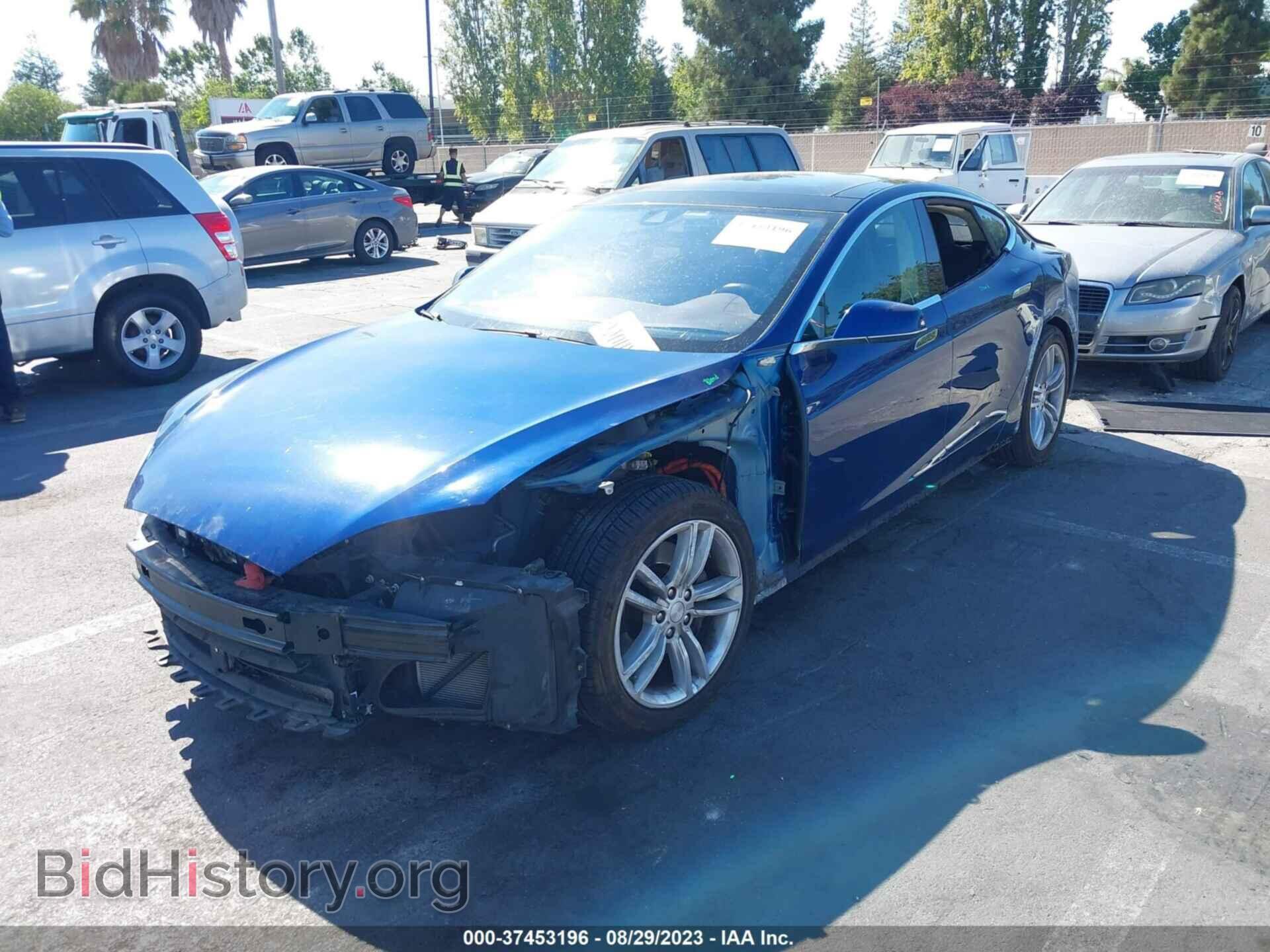 2015 TESLA MODEL S - VIN: 5YJSA1S21FF088545 - Фото 2