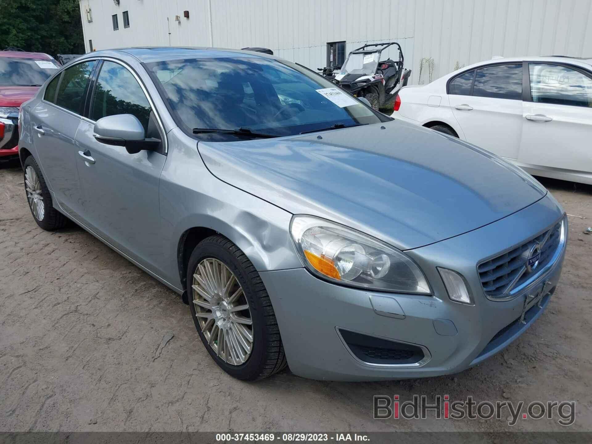 Photo YV1612FH8D2195558 - VOLVO S60 2013