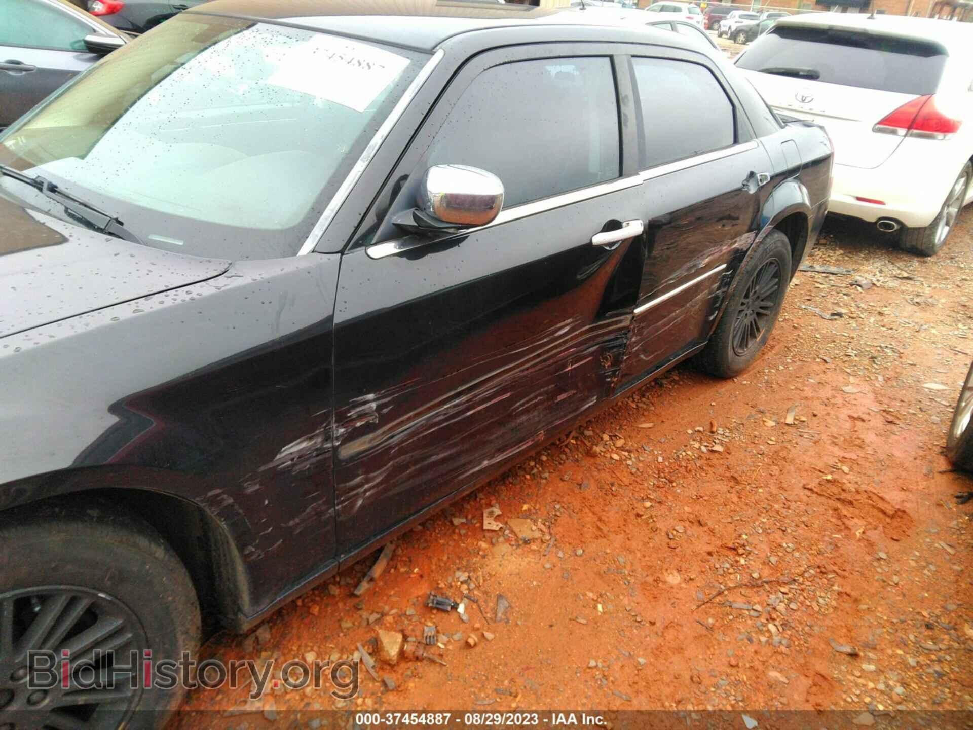 2010 CHRYSLER 300 - VIN: 2C3CA5CVXAH230144 - Фото 6