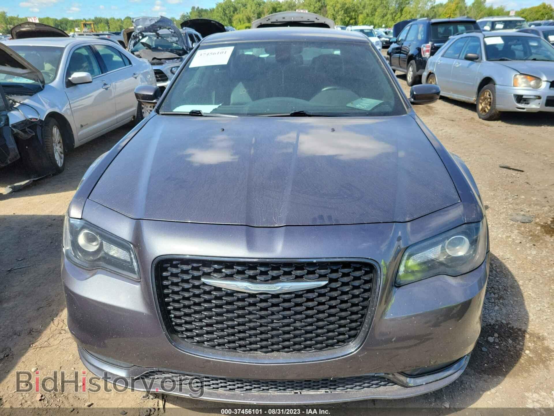2015 CHRYSLER 300 - VIN: 2C3CCABT2FH743429 - Фото 6