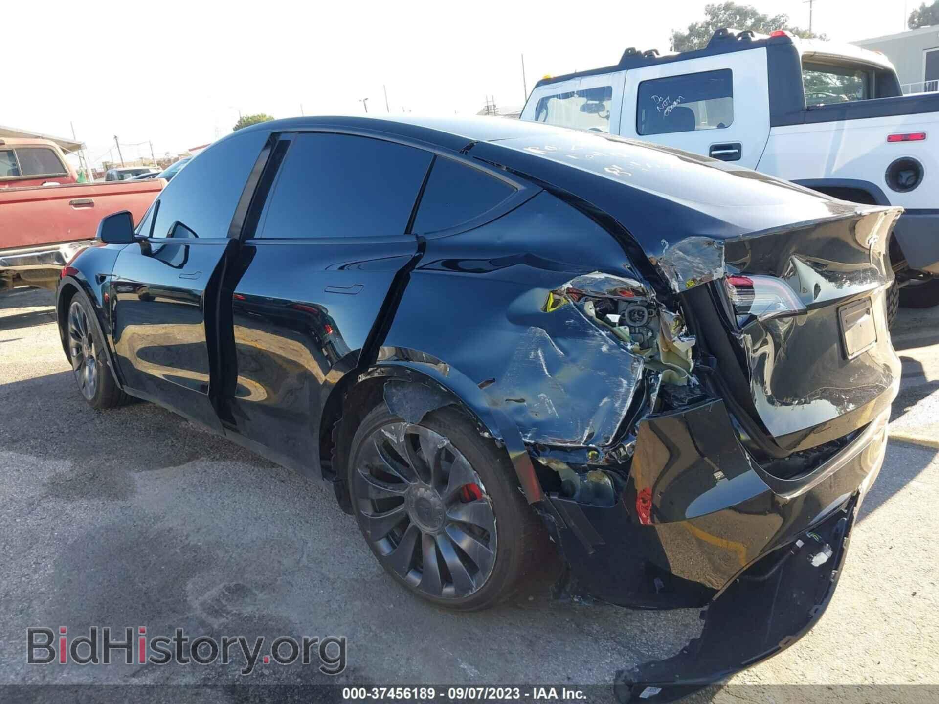2023 TESLA MODEL Y - VIN: 7SAYGDEF8PF745841 - Фото 3