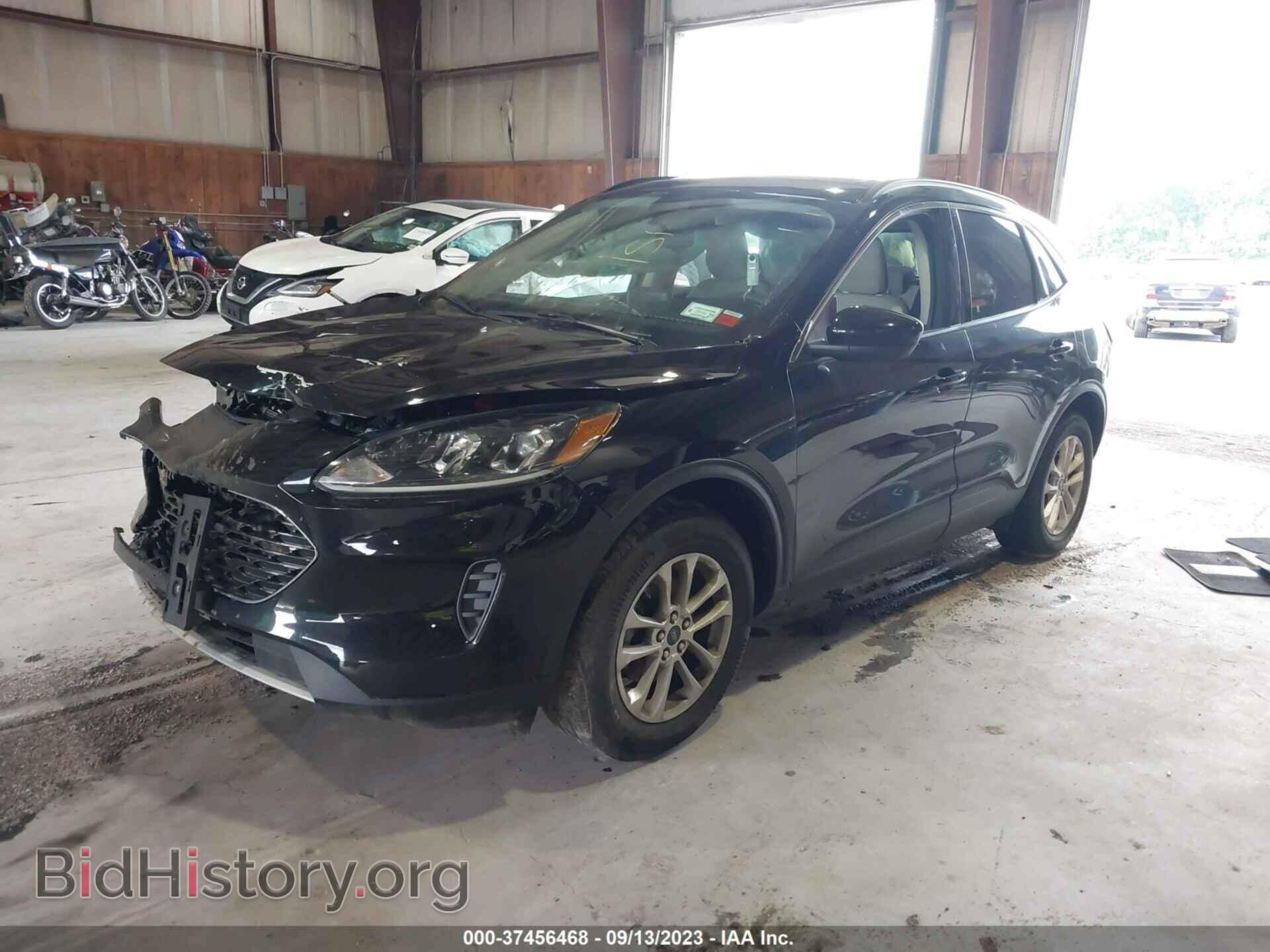 2020 FORD ESCAPE - VIN: 1FMCU9G66LUA82793 - Photo 2