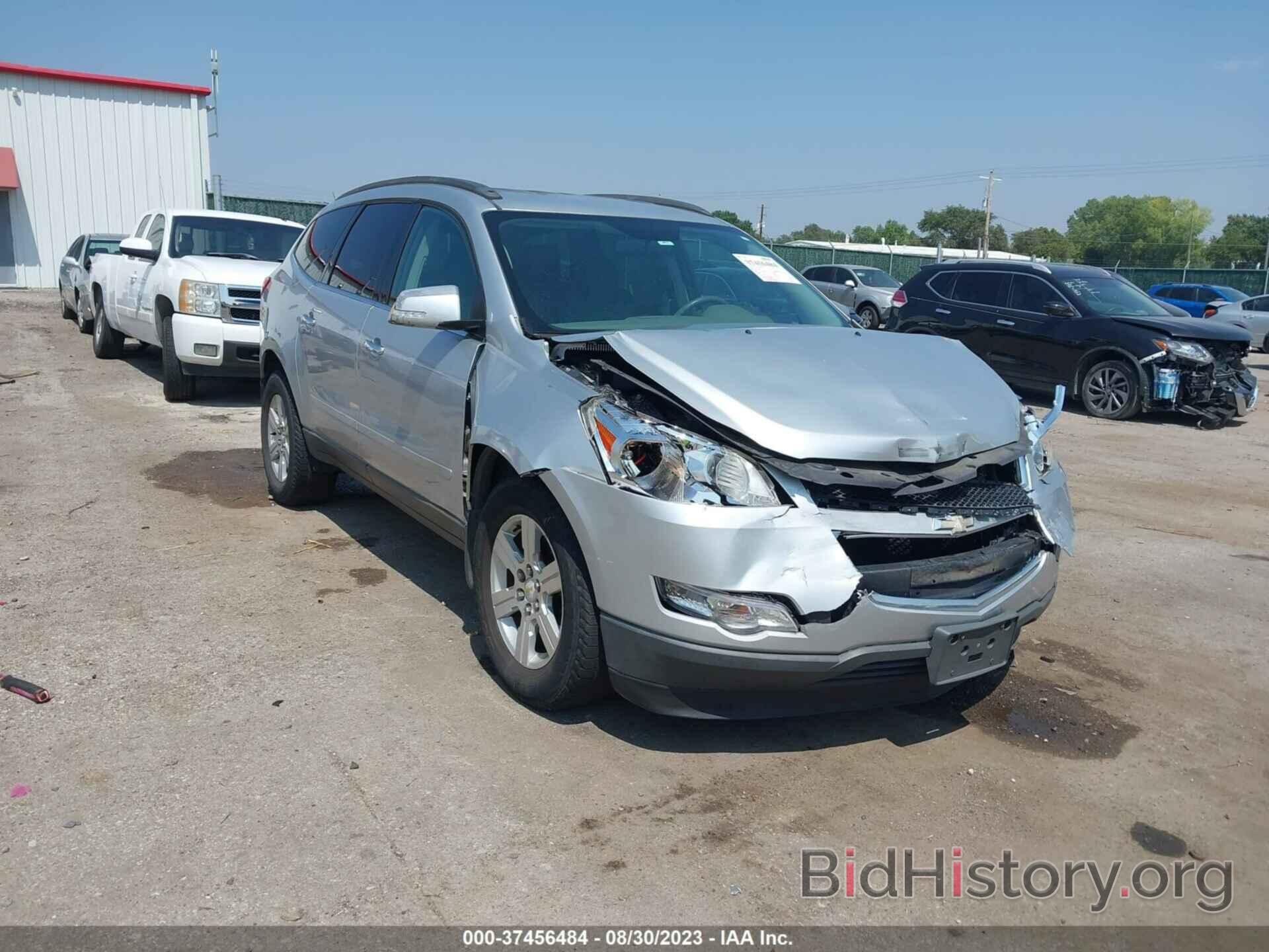 Photo 1GNKVGED0BJ120285 - CHEVROLET TRAVERSE 2011