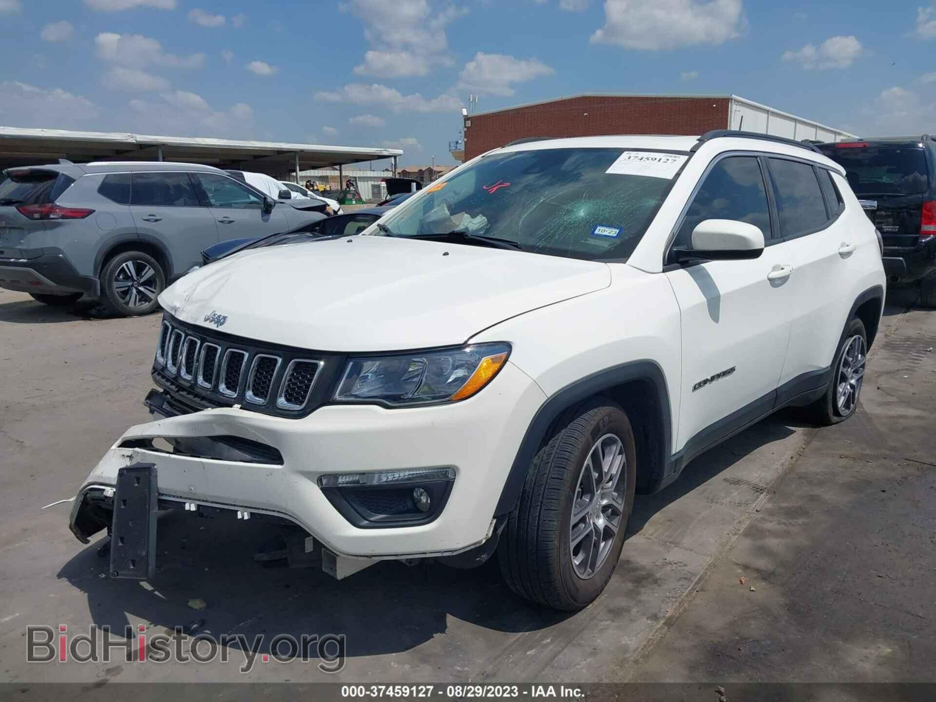 2020 JEEP COMPASS - VIN: 3C4NJCBB7LT242049 - Фото 2