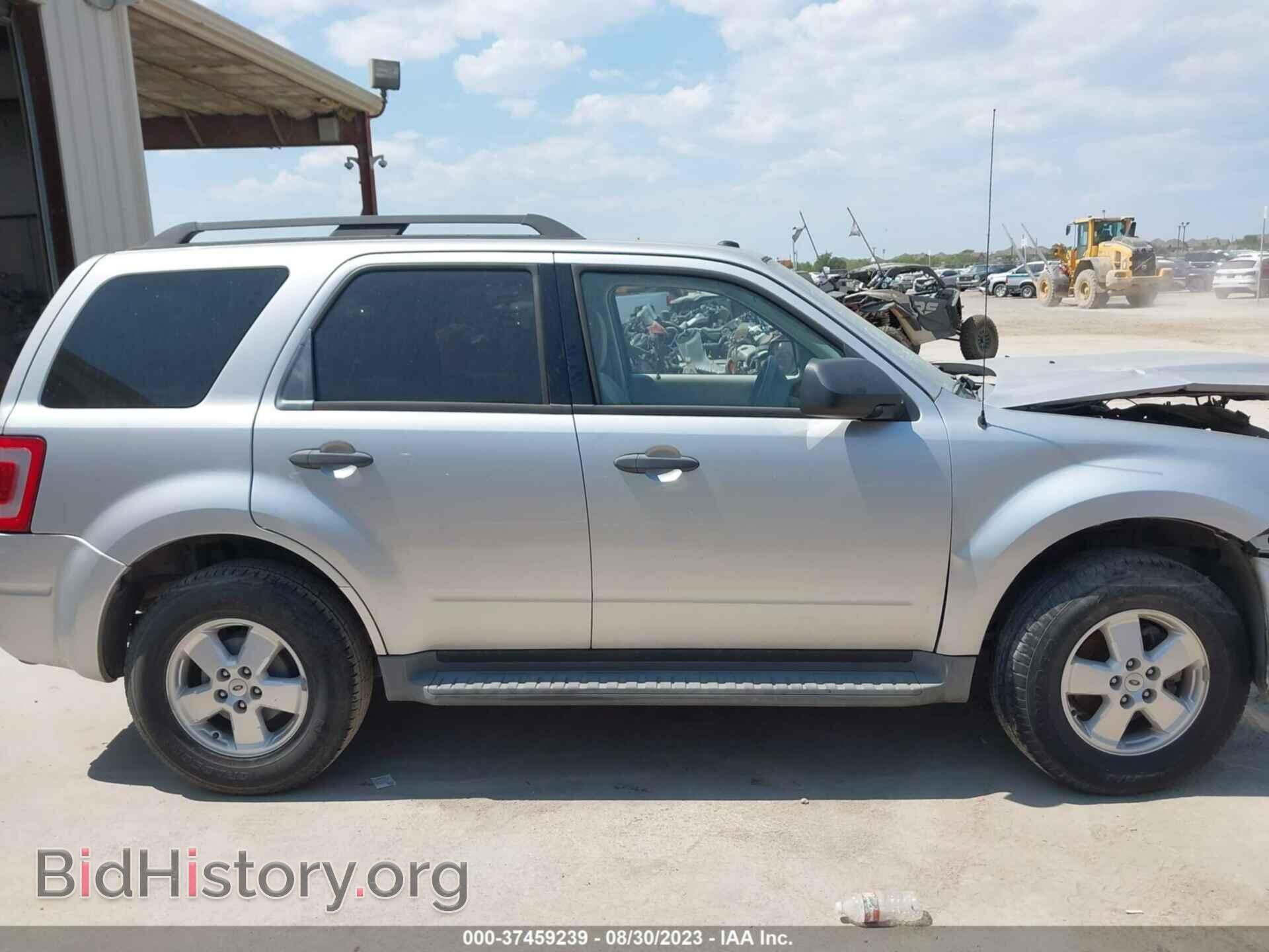 2011 FORD ESCAPE - VIN: 1FMCU0D76BKA82893 - Photo 13