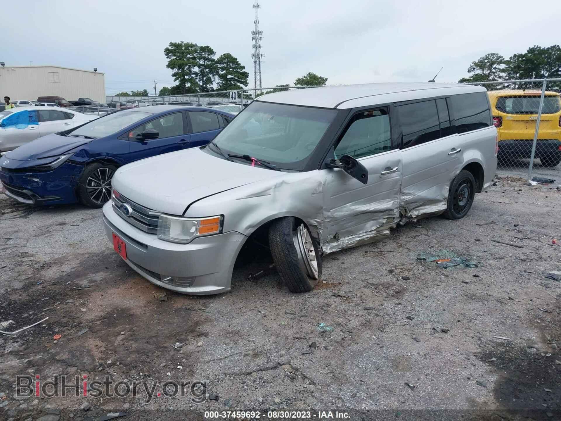 2011 FORD FLEX - VIN: 2FMGK5CCXBBD19978 - Photo 2