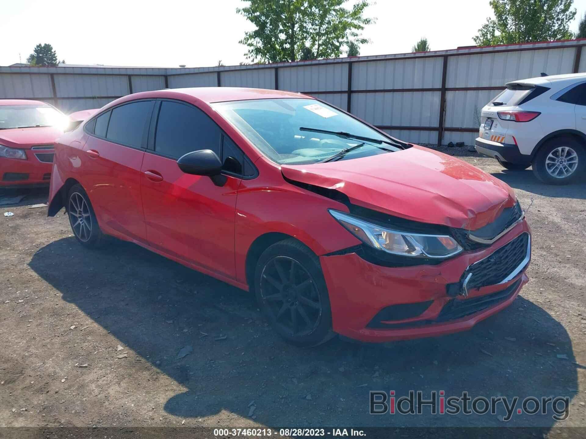 Photo 1G1BC5SM9J7185339 - CHEVROLET CRUZE 2018