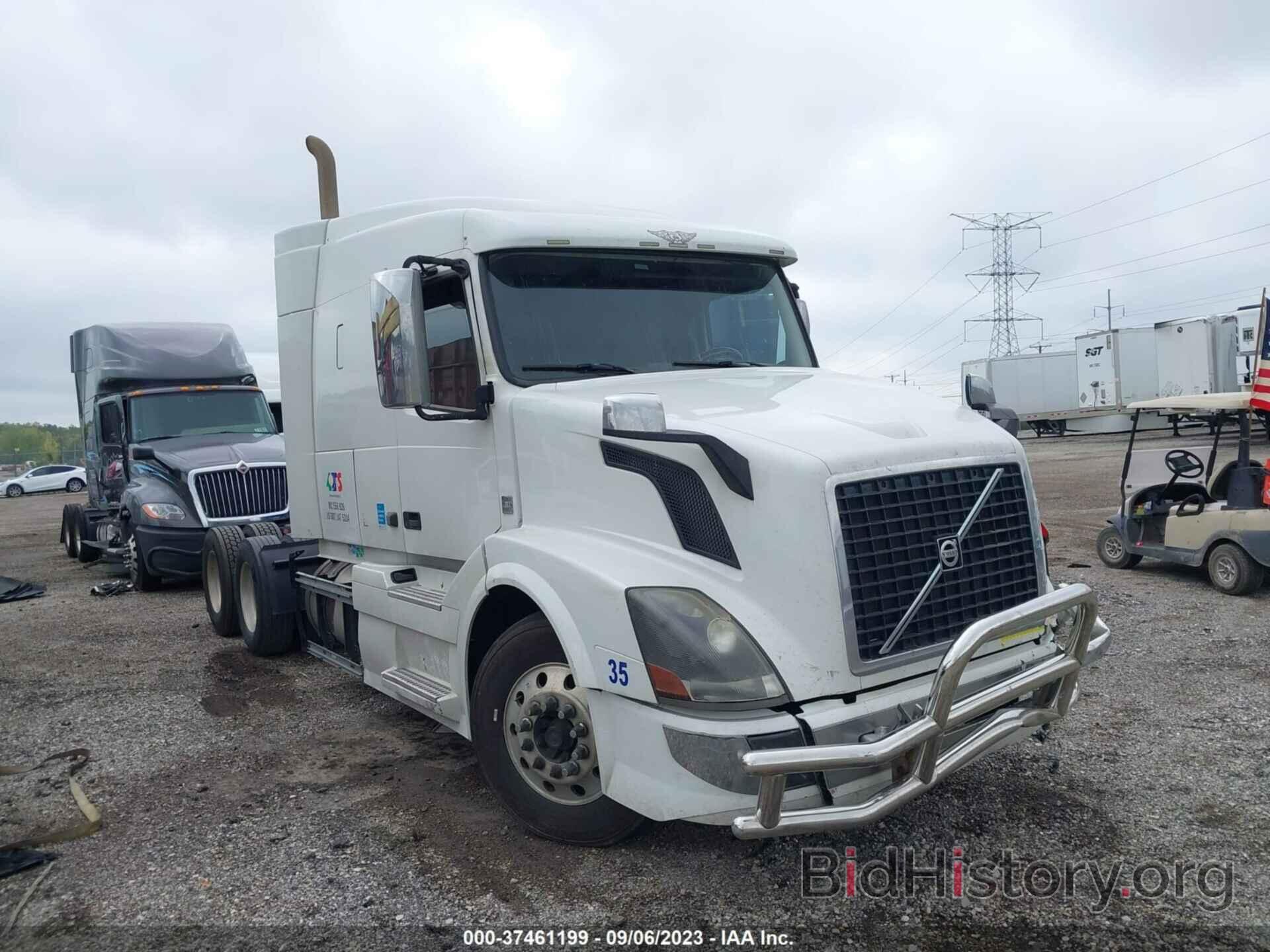 Photo 4V4NC9EH8GN938264 - VOLVO VN 2016