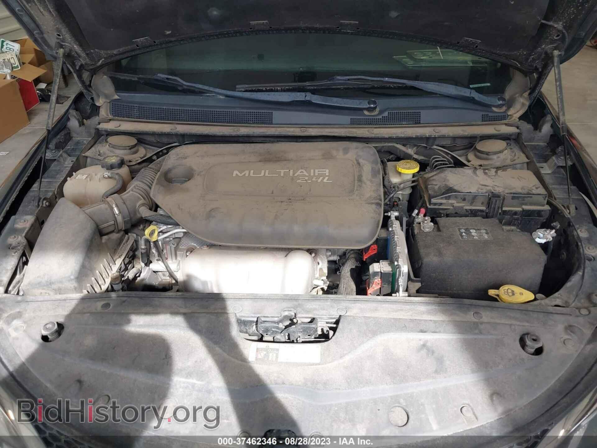 2016 CHRYSLER 200 - VIN: 1C3CCCAB3GN106336 - Фото 10
