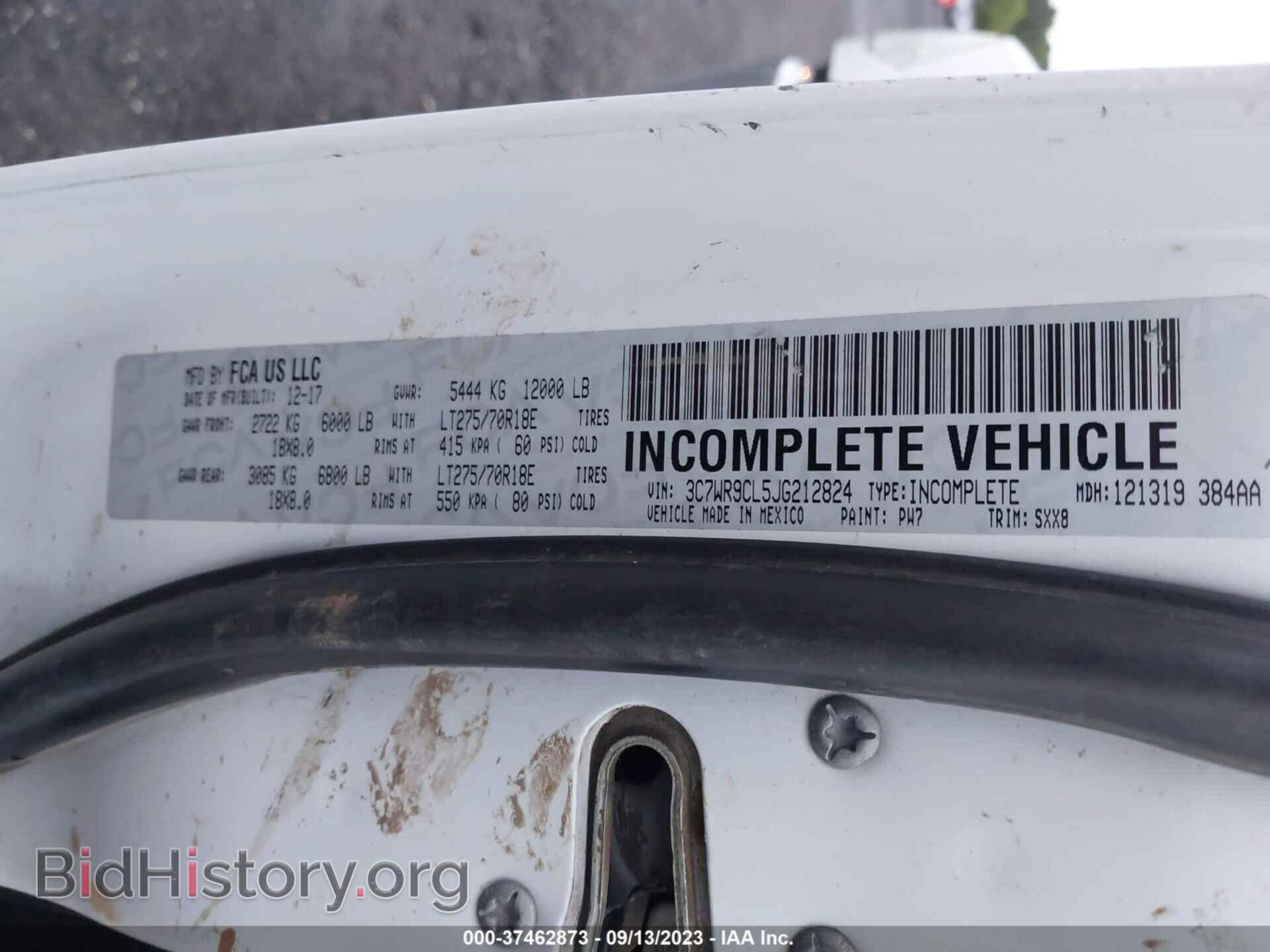 2018 RAM 3500 CHASSIS CAB - VIN: 3C7WR9CL5JG212824 - Photo 9