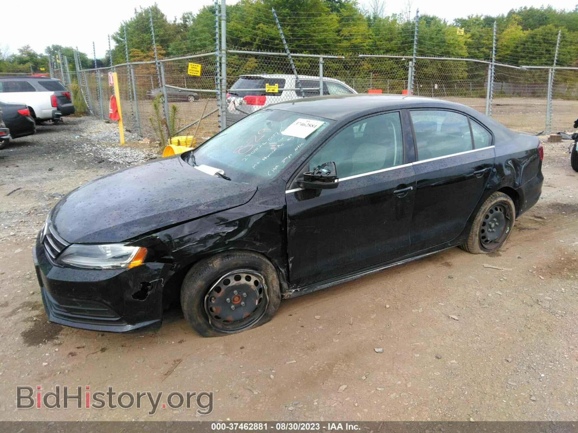 2017 VOLKSWAGEN JETTA - VIN: 3VW2B7AJ0HM218979 - Фото 2