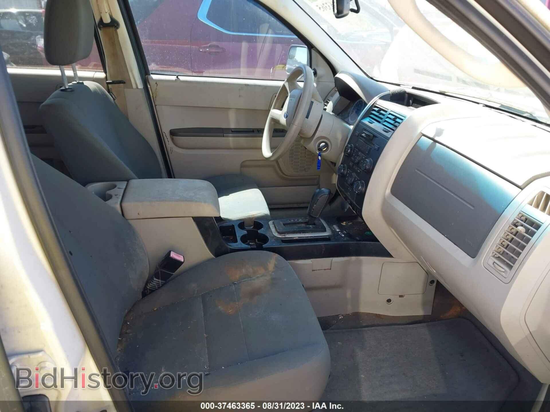 2011 FORD ESCAPE - VIN: 1FMCU0C70BKB09975 - Фото 5