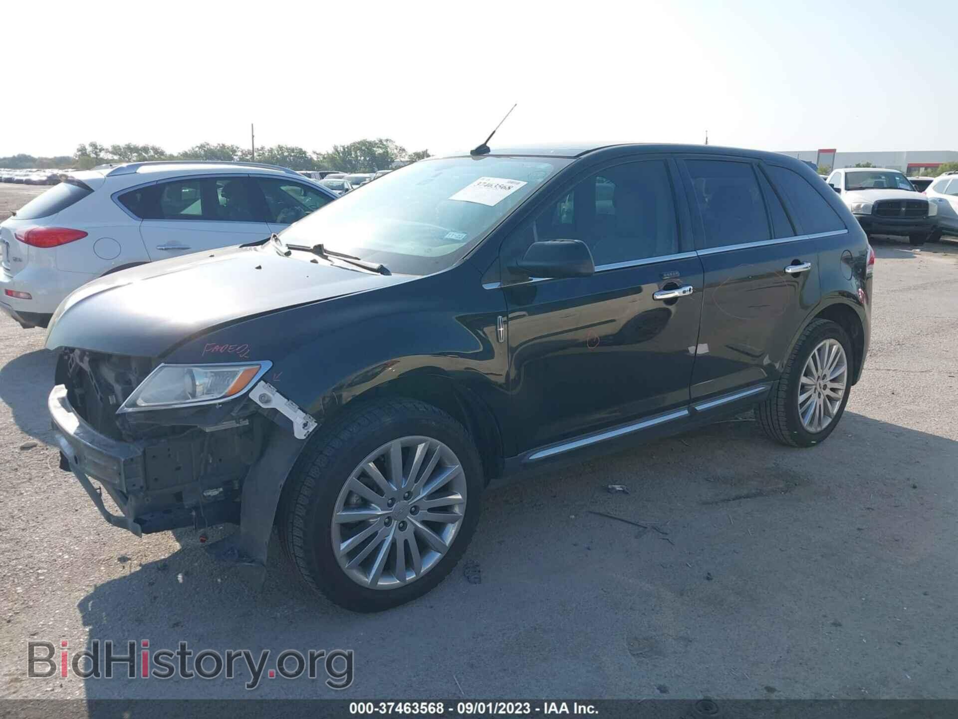 2011 LINCOLN MKX - VIN: 2LMDJ6JK6BBJ20548 - Photo 2