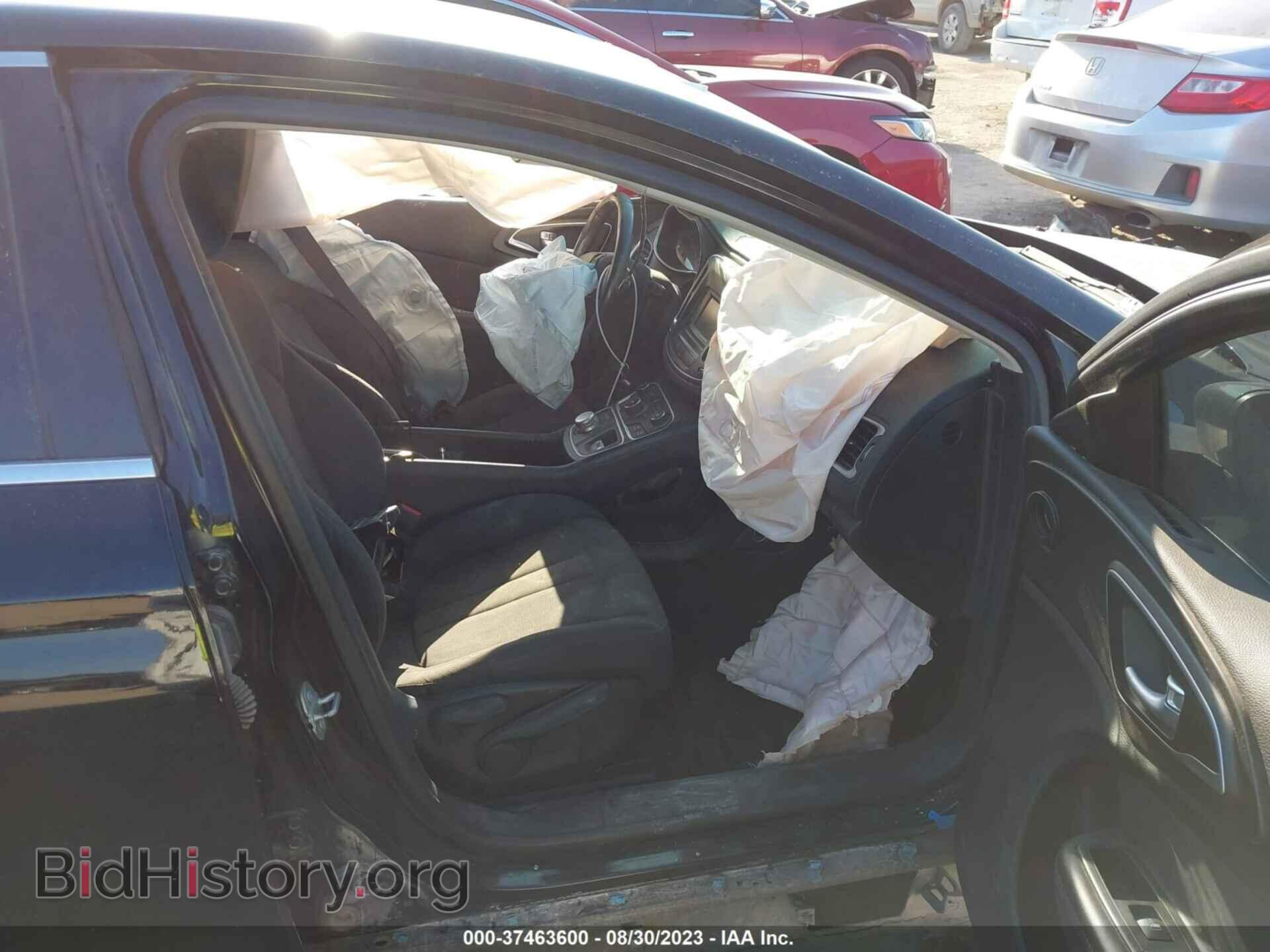 2016 CHRYSLER 200 - VIN: 1C3CCCFB1GN196675 - Фото 5