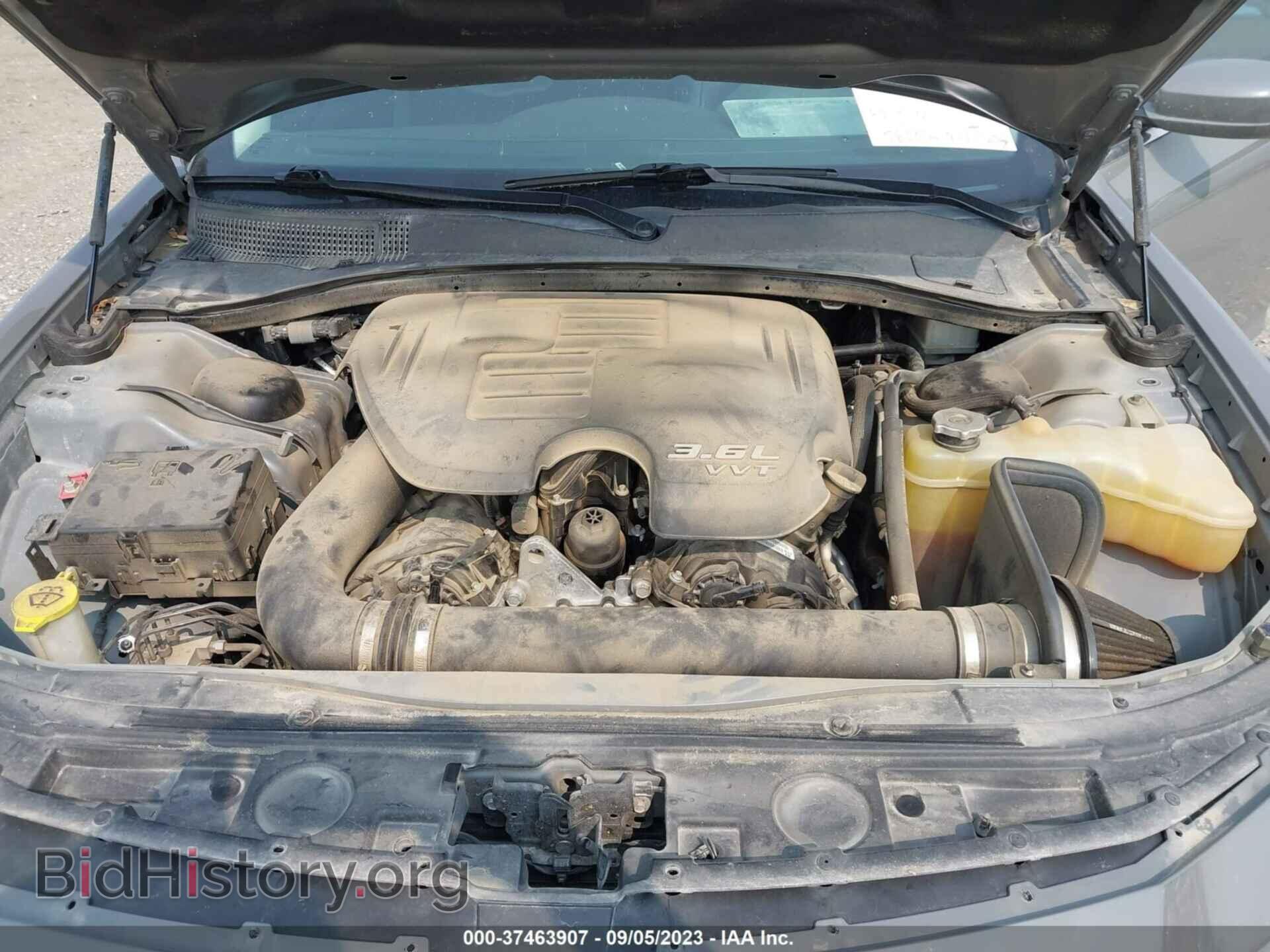 2017 CHRYSLER 300 - VIN: 2C3CCAAGXHH653453 - Фото 10