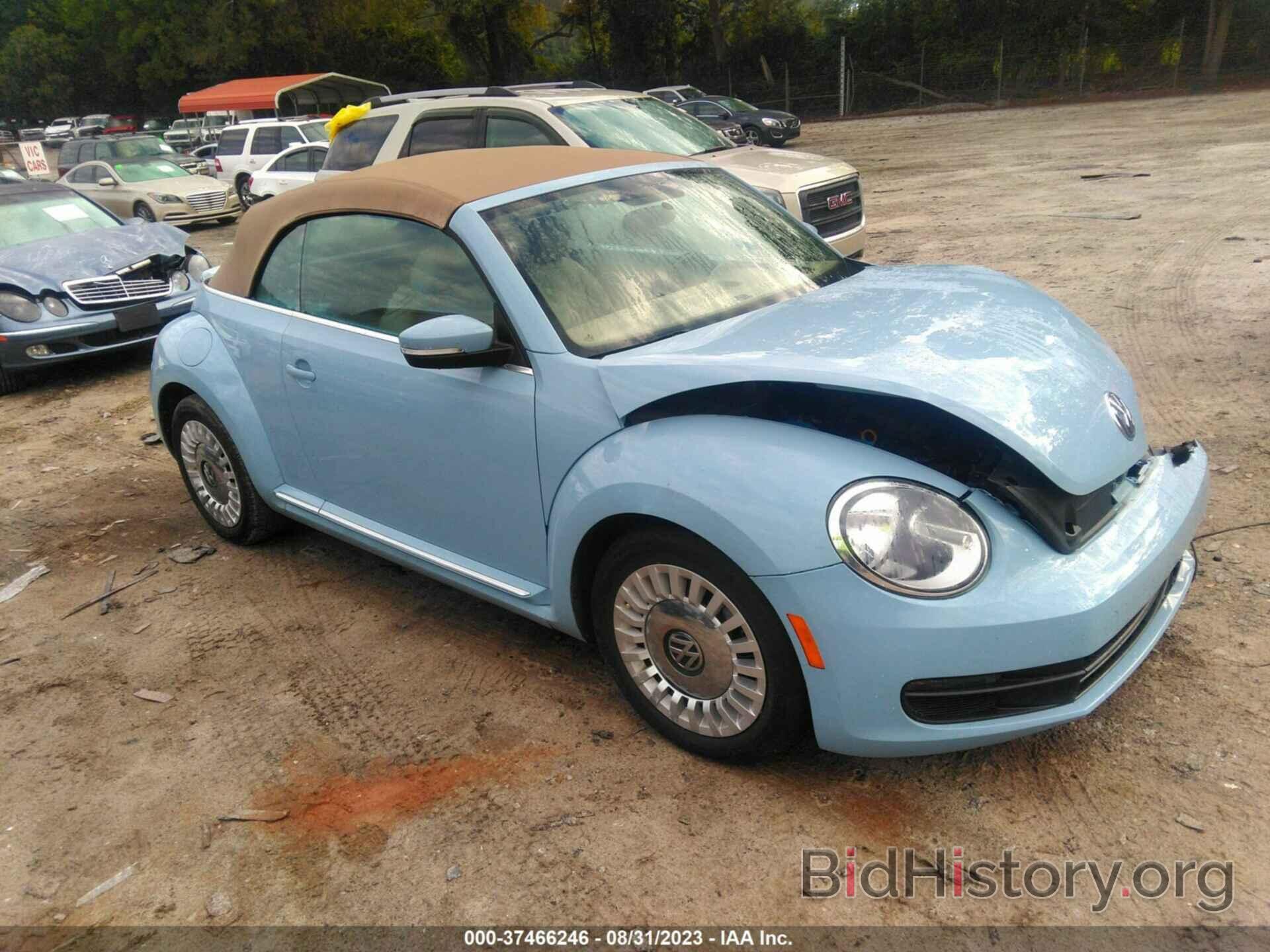 Photo 3VW517AT5FM804902 - VOLKSWAGEN BEETLE CONVERTIBLE 2015