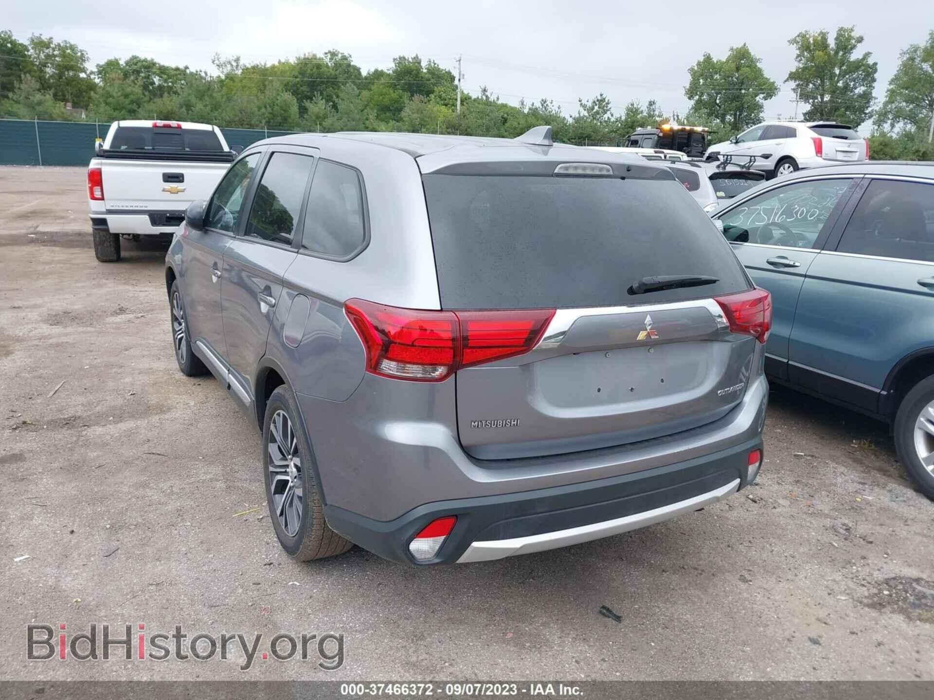 2018 MITSUBISHI OUTLANDER - VIN: JA4AD2A38JZ053209 - Фото 3