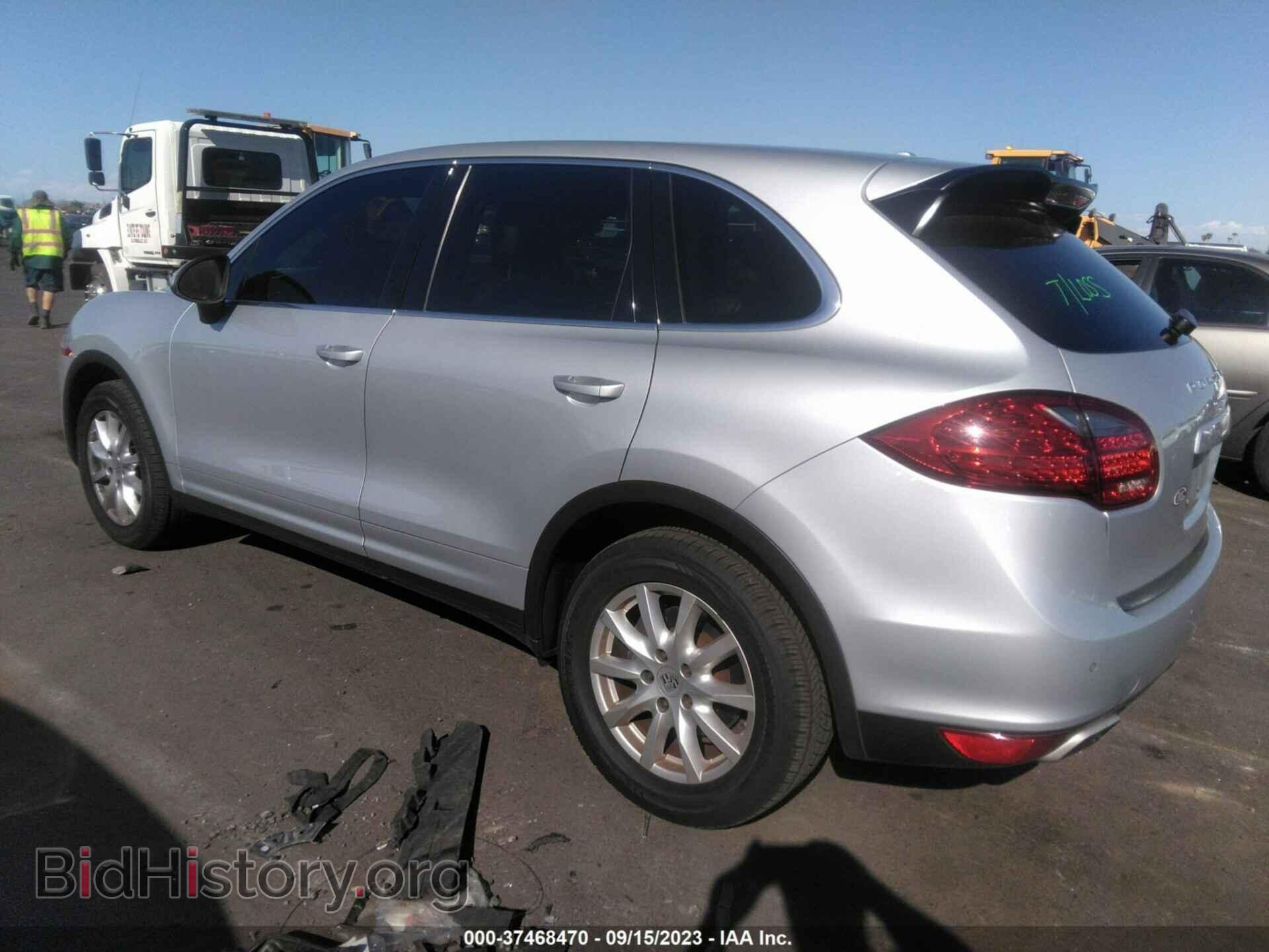 2012 PORSCHE CAYENNE - VIN: WP1AA2A26CLA11437 - Фото 3