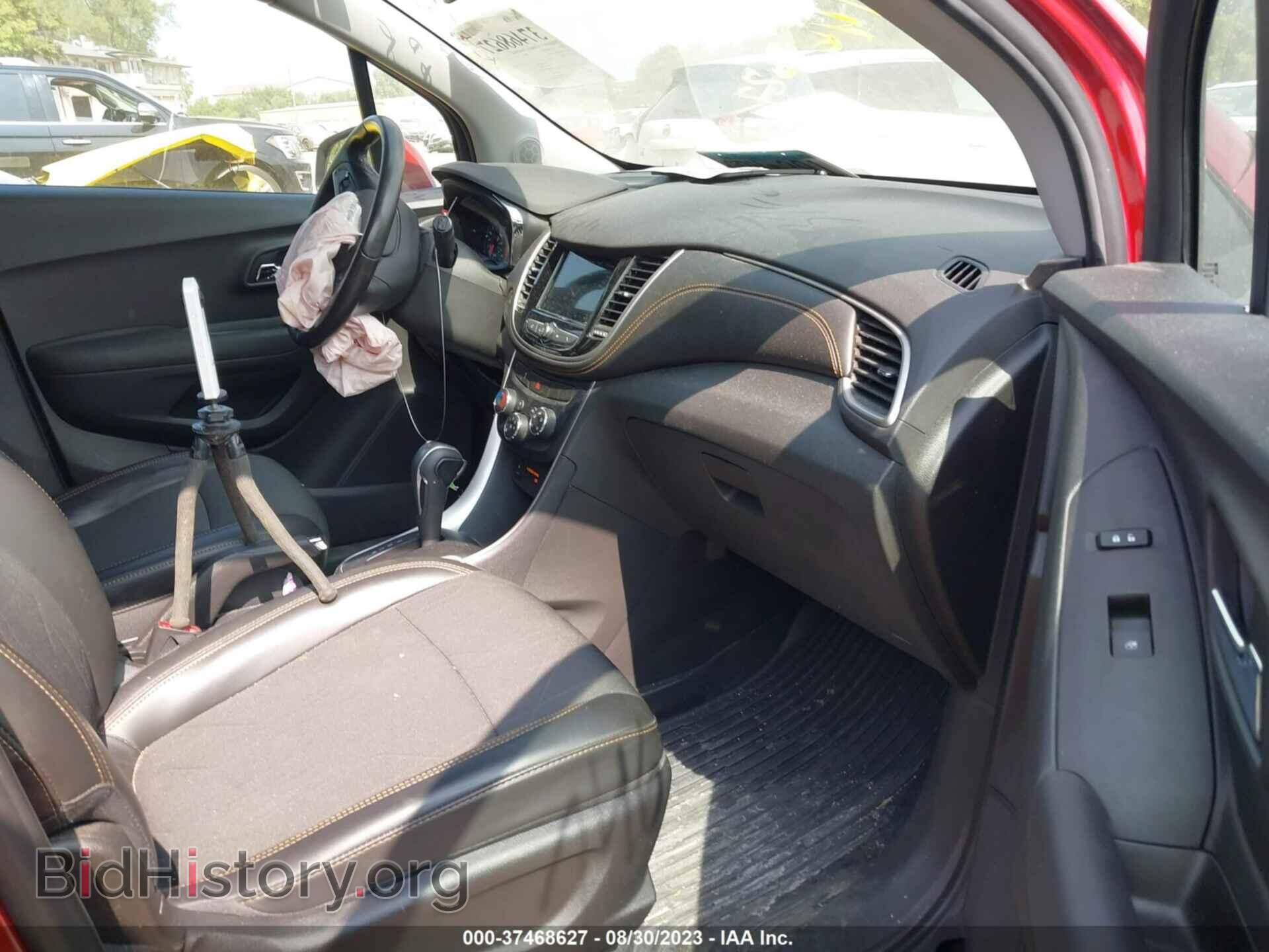 2019 CHEVROLET TRAX - VIN: 3GNCJPSB3KL405042 - Photo 5