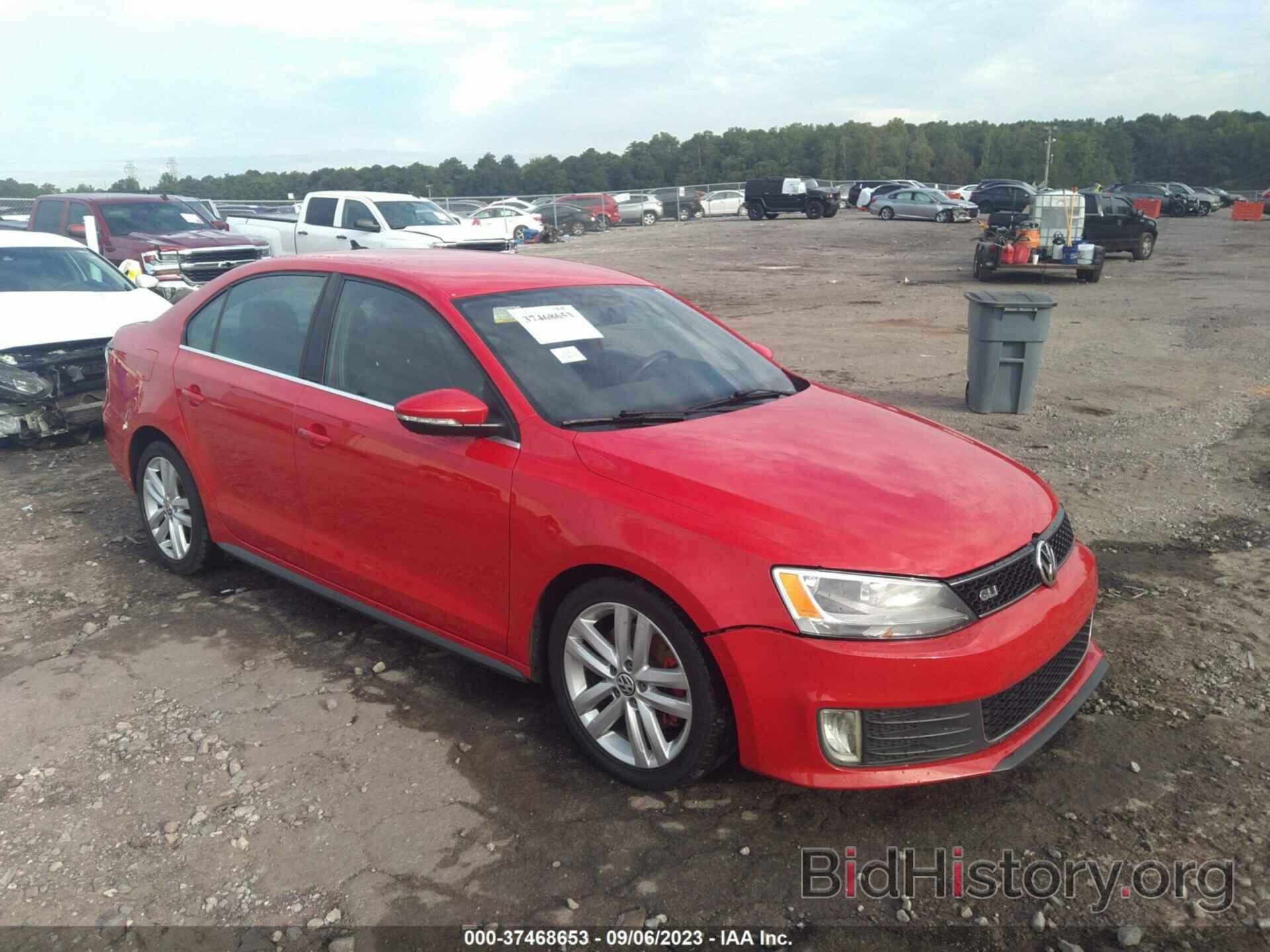 Photo 3VW467AJ0DM211179 - VOLKSWAGEN GLI 2013