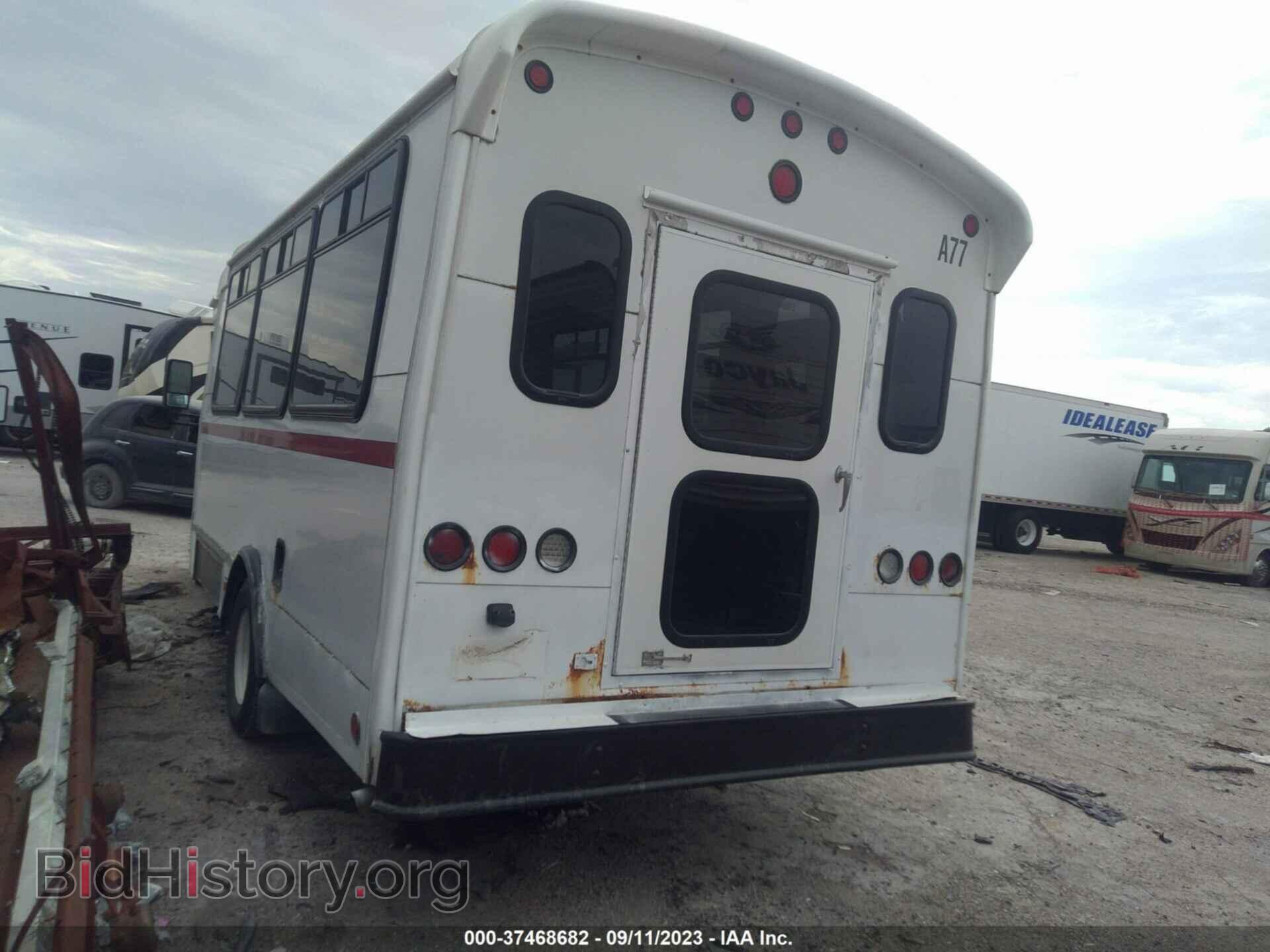 2012 FORD E-450 CUTAWAY - VIN: 1FDFE4FS4CDA82416 - Фото 3