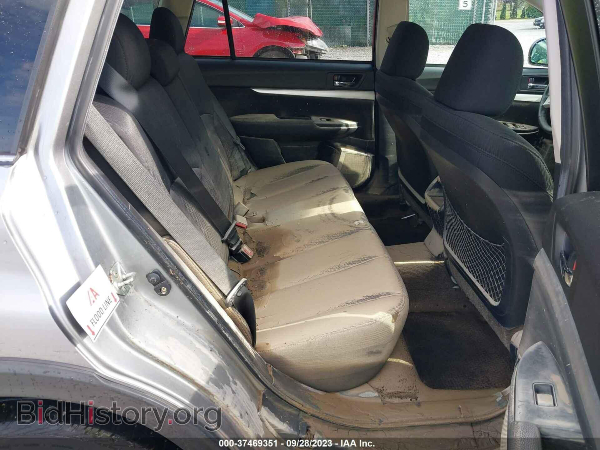 2011 SUBARU OUTBACK - VIN: 4S4BRBCC5B3421287 - Фото 8