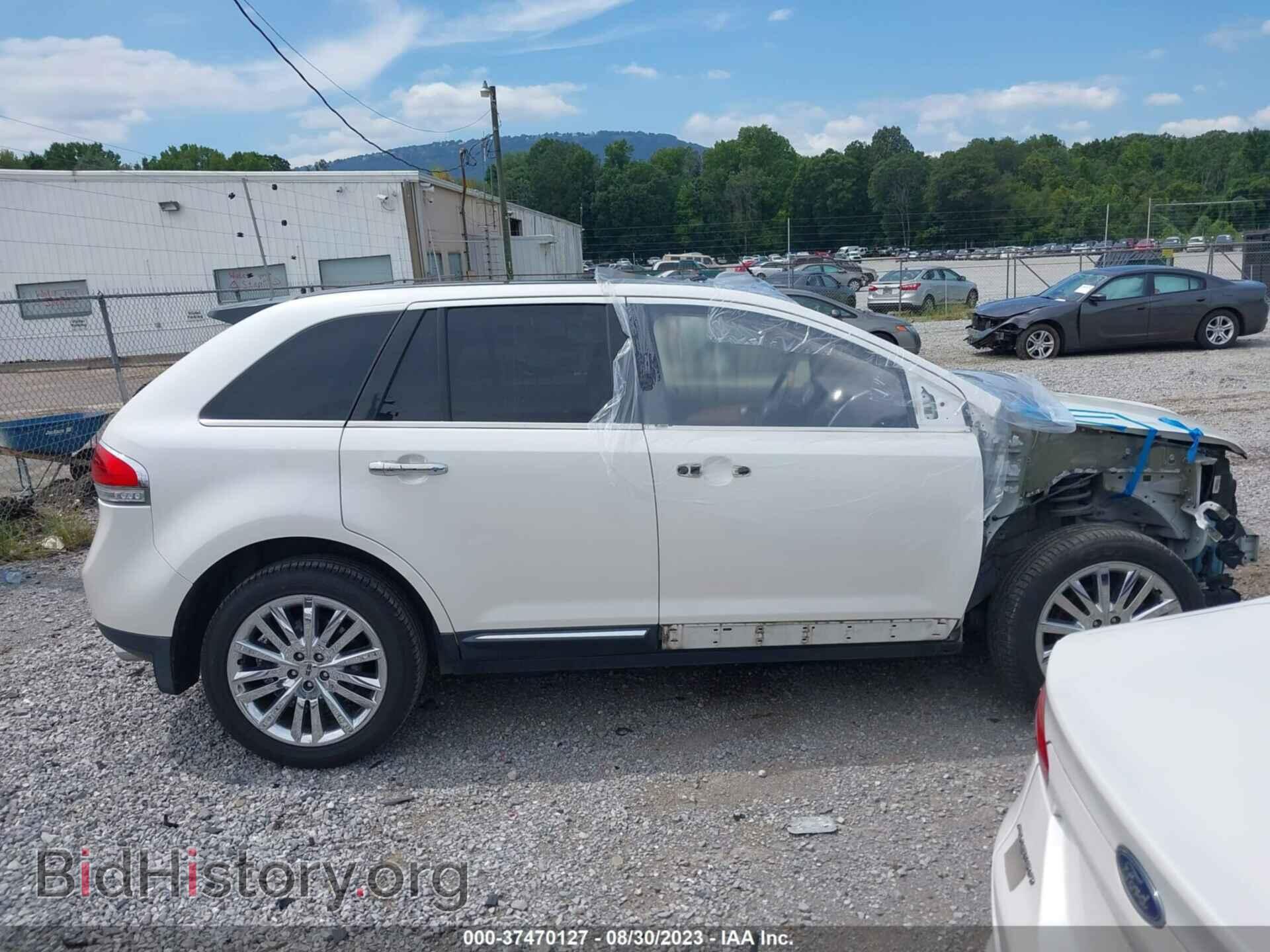 2011 LINCOLN MKX - VIN: 2LMDJ6JK7BBJ33194 - Photo 13