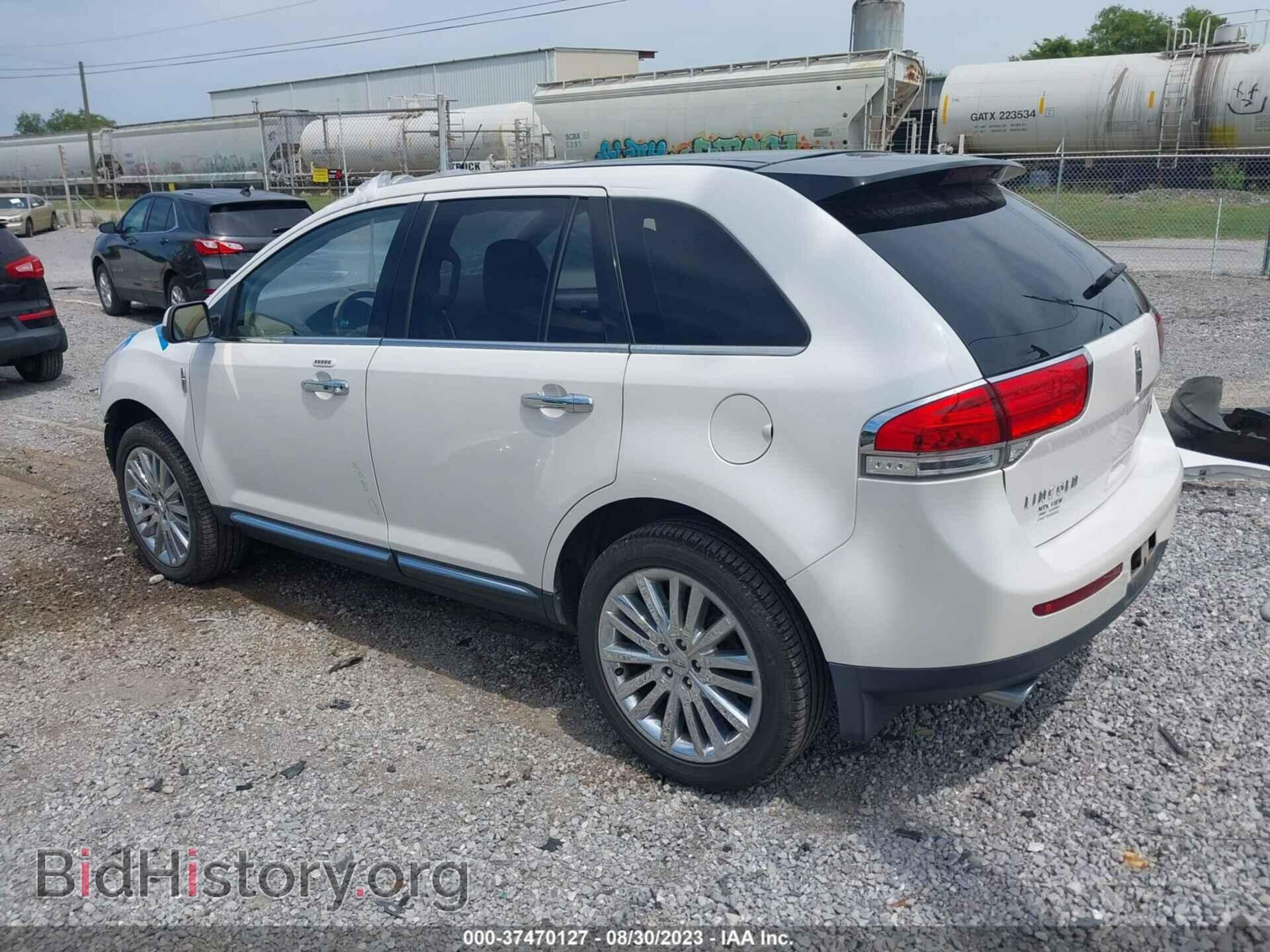 2011 LINCOLN MKX - VIN: 2LMDJ6JK7BBJ33194 - Photo 3