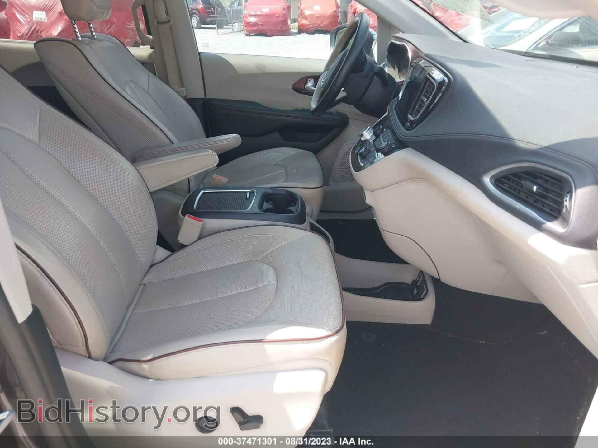 2017 CHRYSLER PACIFICA - VIN: 2C4RC1GG0HR648009 - Photo 5