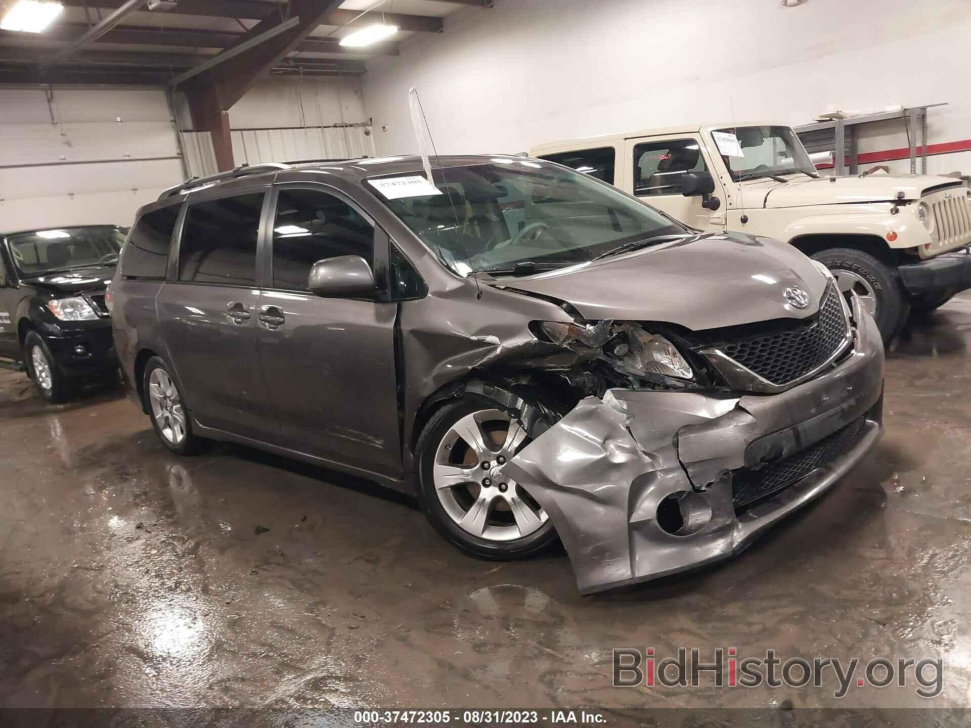 Фотография 5TDXK3DC1BS036228 - TOYOTA SIENNA 2011