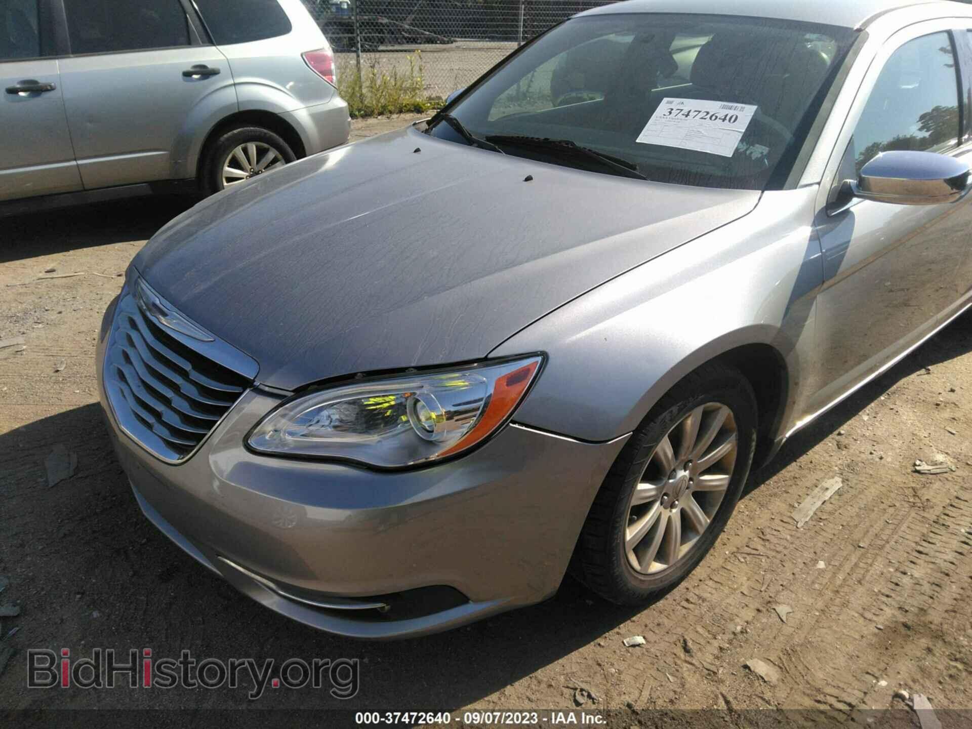 2013 CHRYSLER 200 - VIN: 1C3CCBCG5DN727897 - Photo 2