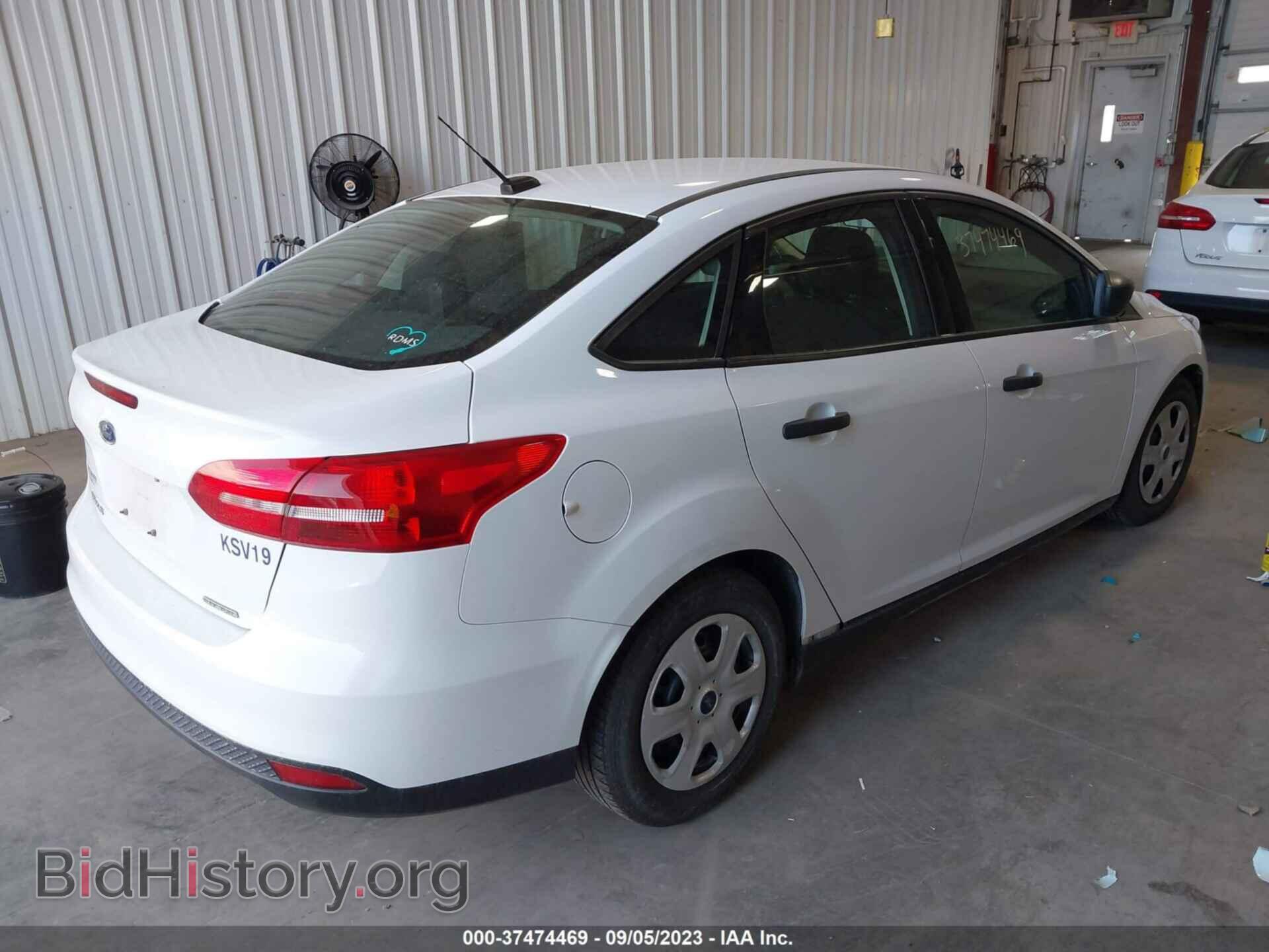 2016 FORD FOCUS - VIN: 1FADP3E23GL230073 - Фото 4