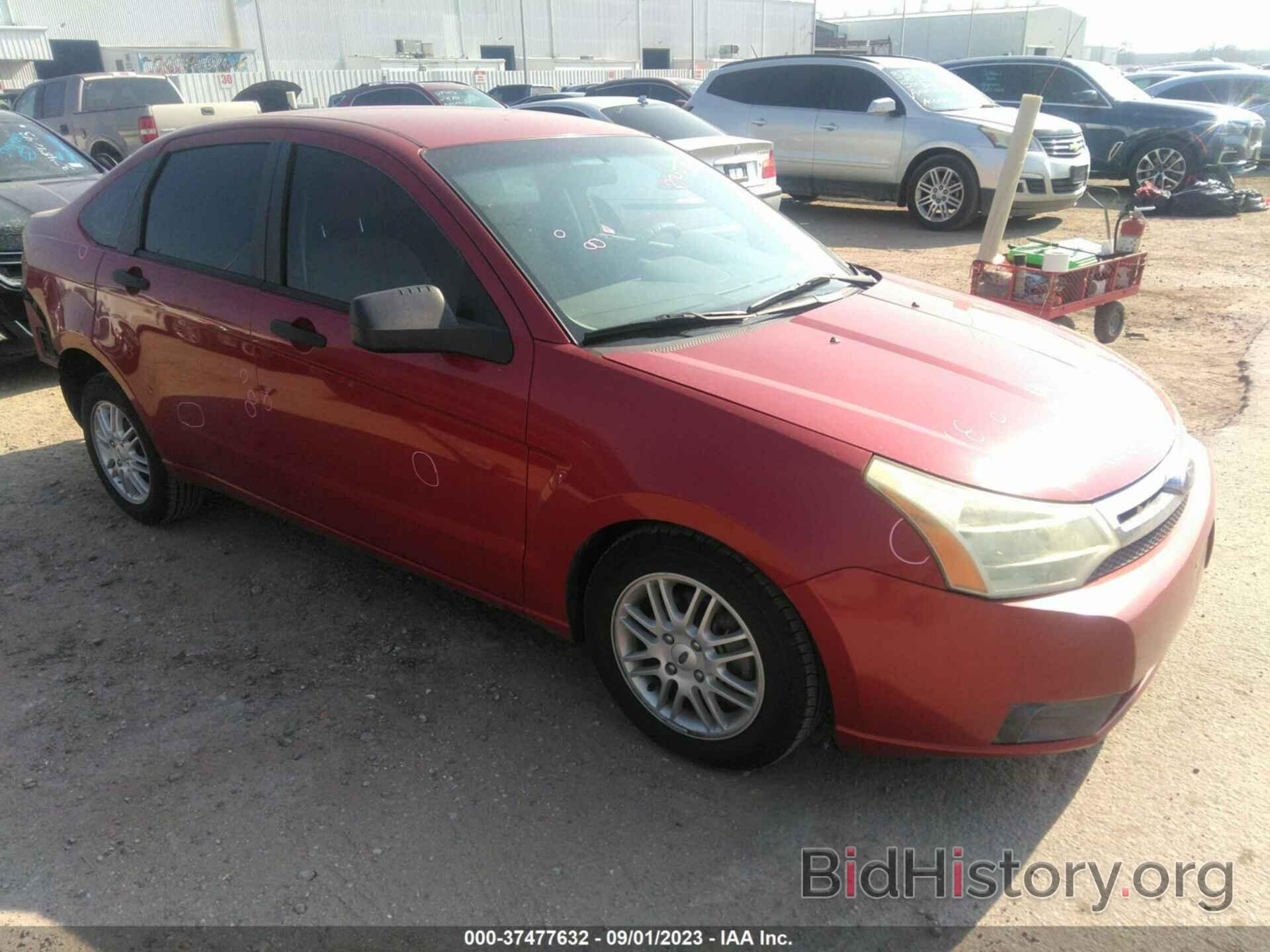 Photo 1FAHP35N89W225397 - FORD FOCUS 2009