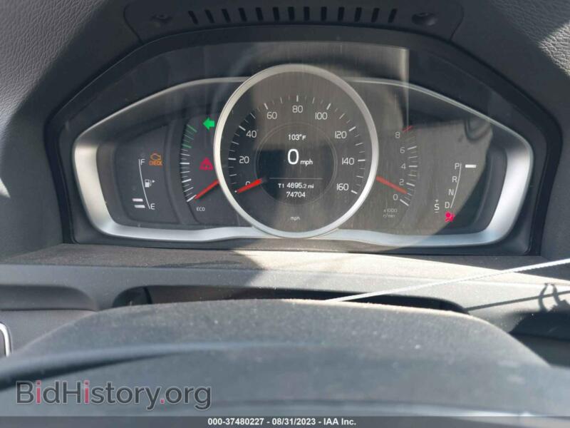 2017 Volvo S60 (VIN YV126MFL6H2420789) — photo 15 of 16
