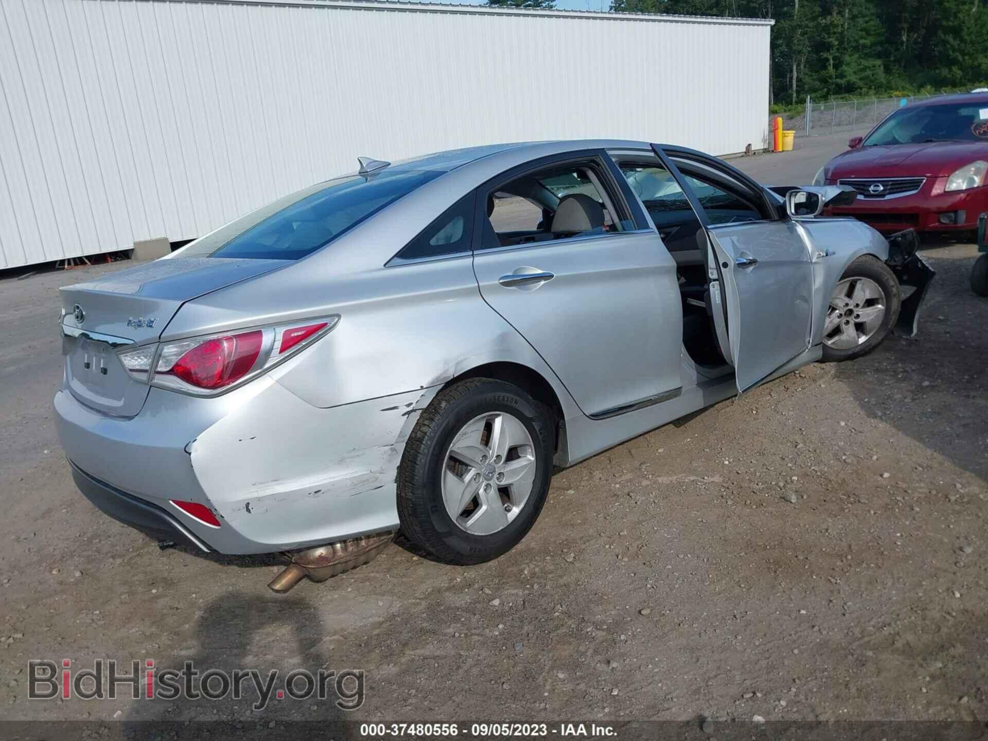 2012 HYUNDAI SONATA - VIN: KMHEC4A44CA032076 - Фото 4