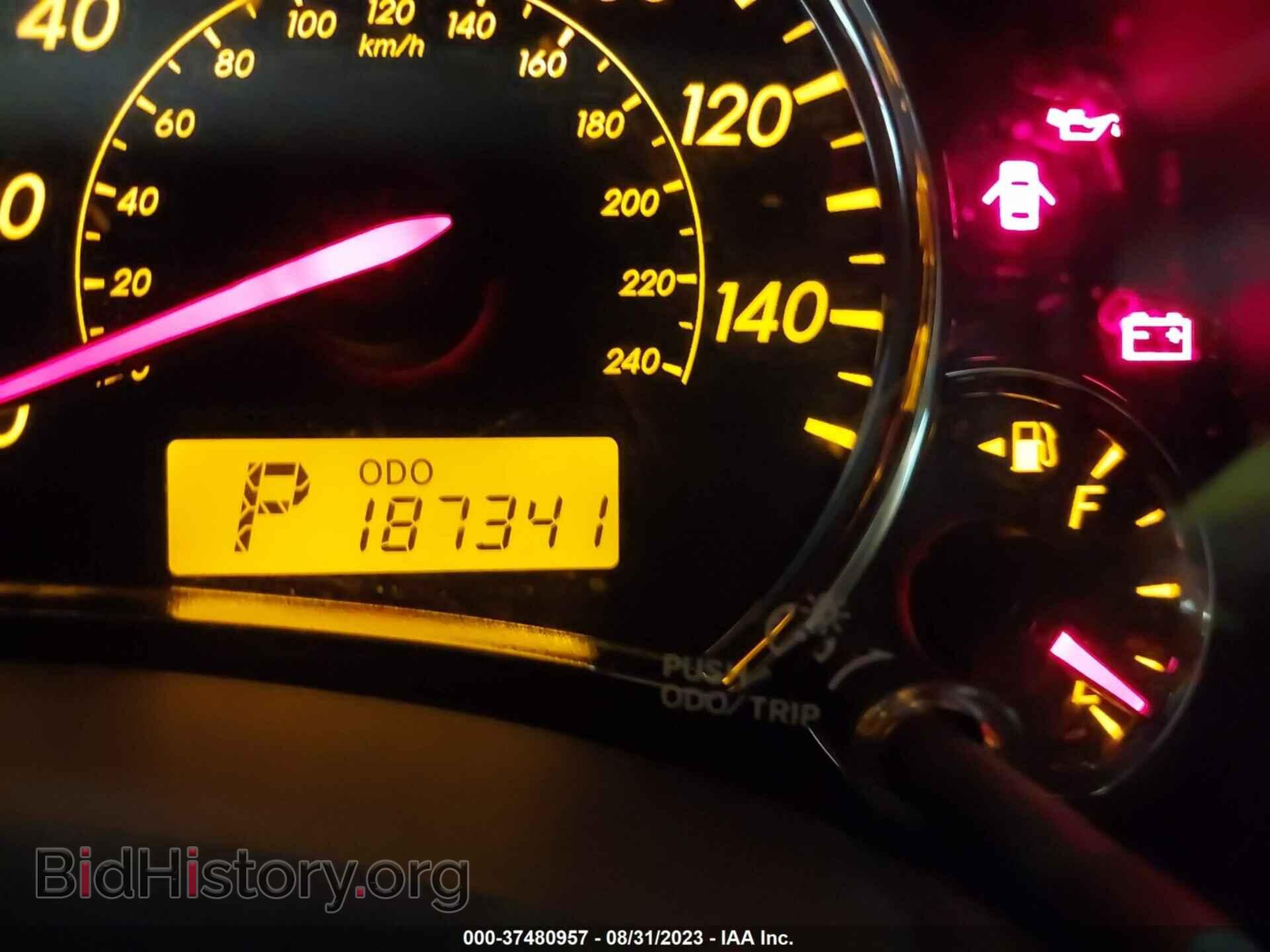 2011 TOYOTA COROLLA - VIN: 2T1BU4EEXBC630965 - Фото 15