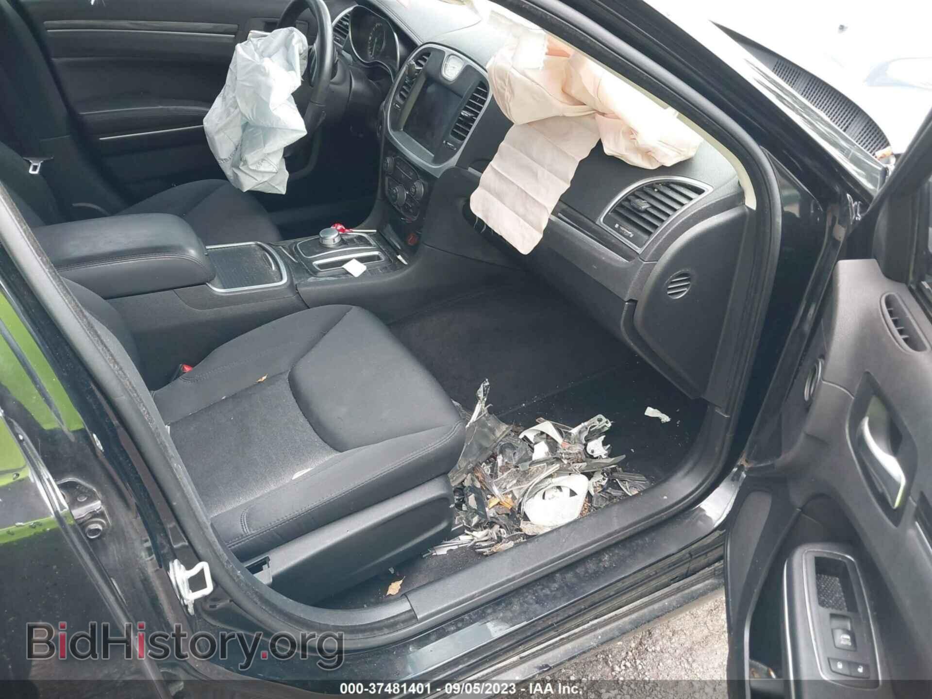 2018 CHRYSLER 300 - VIN: 2C3CCARG2JH332050 - Фото 5