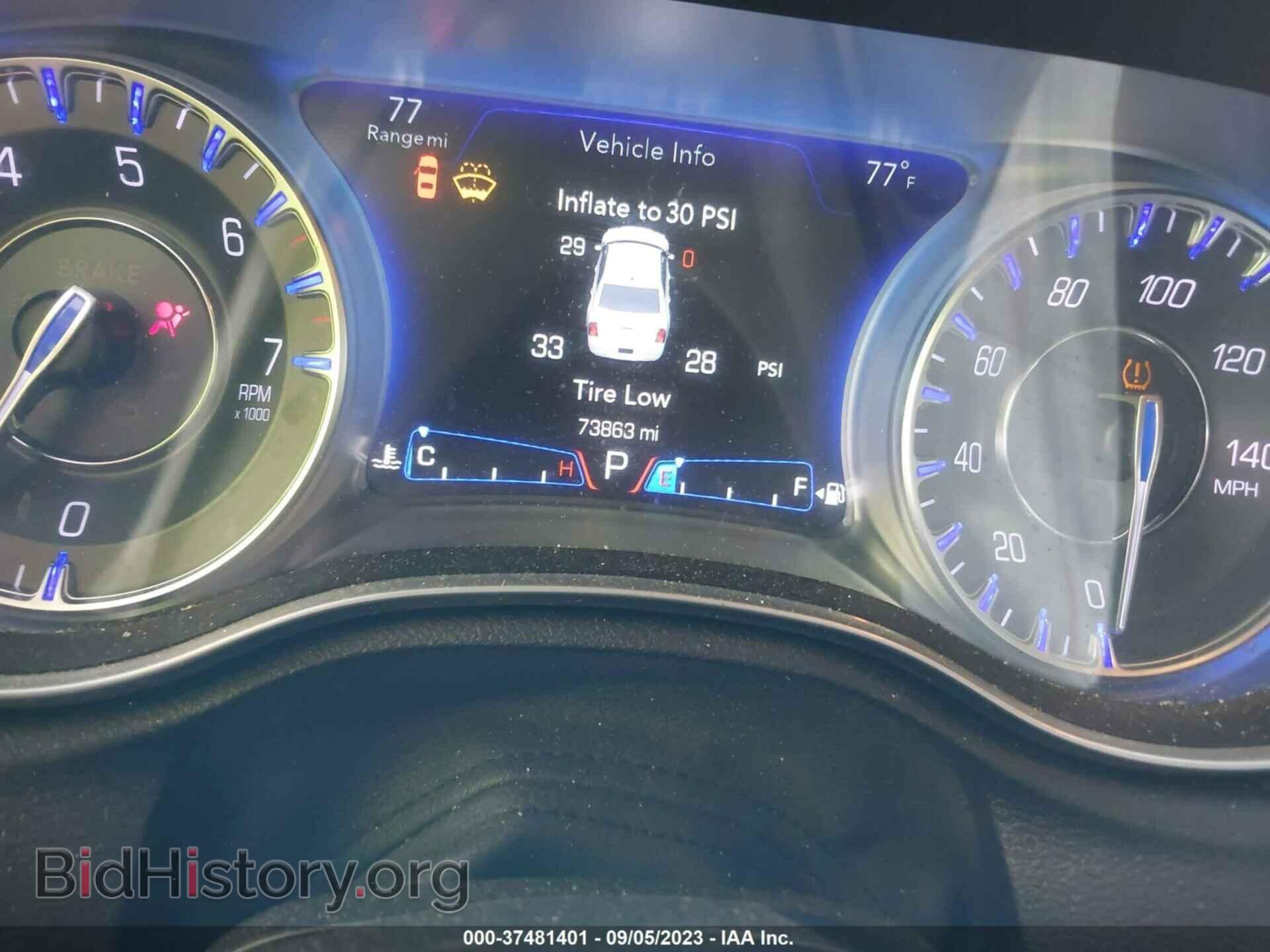 2018 CHRYSLER 300 - VIN: 2C3CCARG2JH332050 - Фото 7