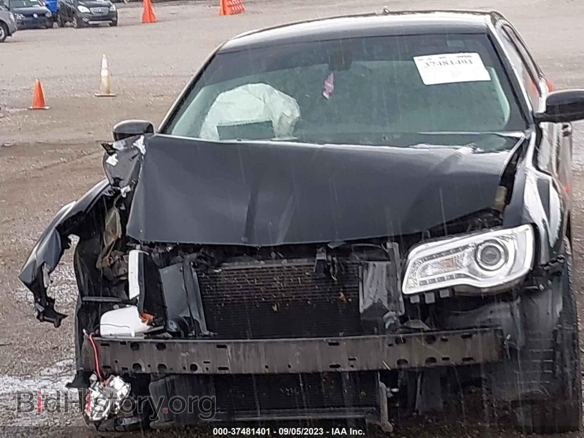 2018 CHRYSLER 300 - VIN: 2C3CCARG2JH332050 - Фото 10