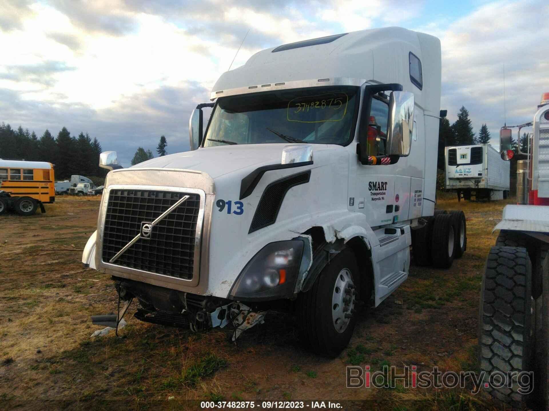 Photo 4V4NC9EH6GN956018 - VOLVO VN 2016