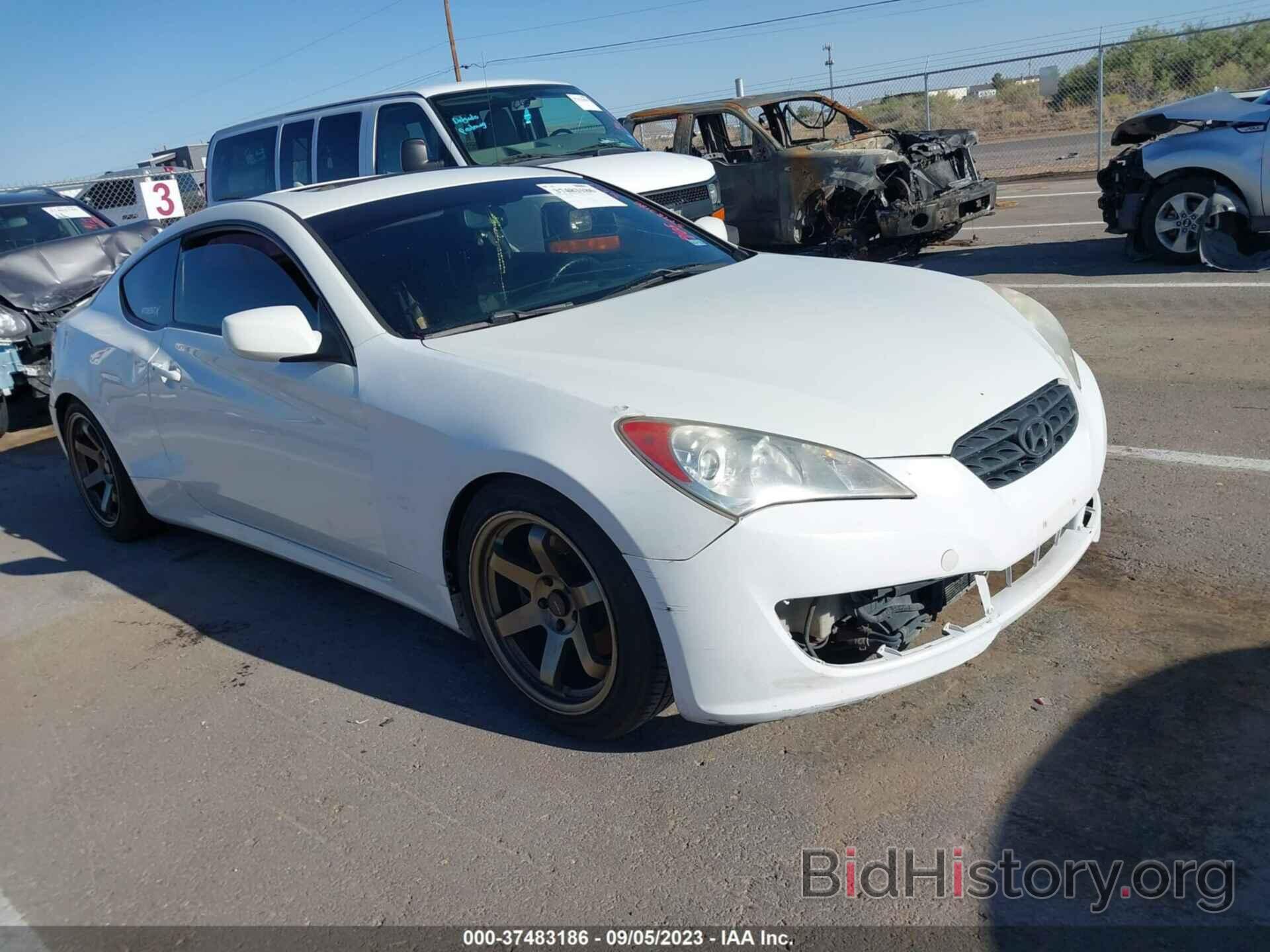 Photo KMHHT6KD2BU045350 - HYUNDAI GENESIS COUPE 2011