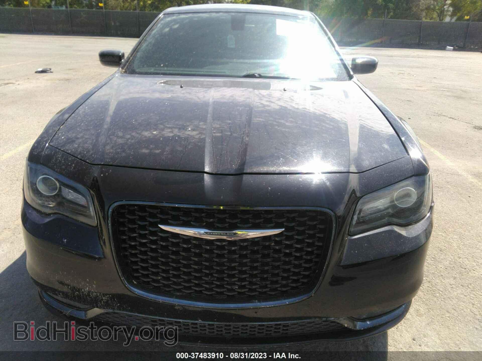 2019 CHRYSLER 300 - VIN: 2C3CCABG2KH515265 - Фото 6