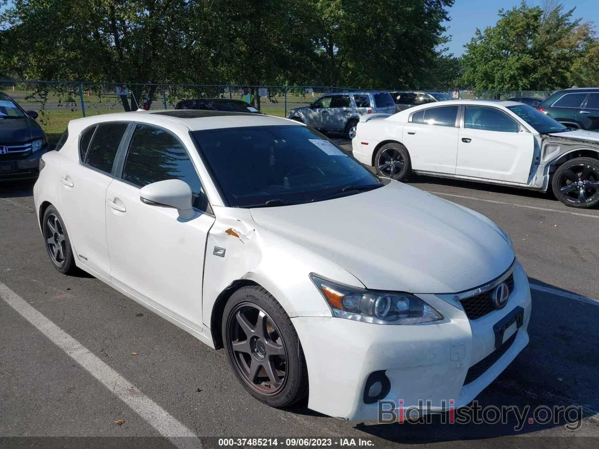 Фотография JTHKD5BH6C2066623 - LEXUS CT 200H 2012