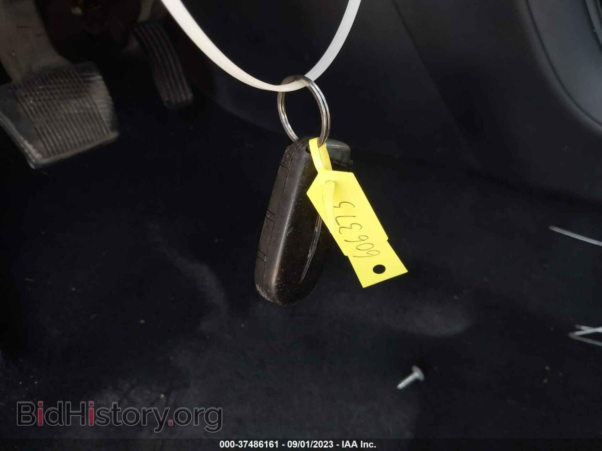 2016 CHRYSLER 200 - VIN: 1C3CCCAB4GN136347 - Фото 11