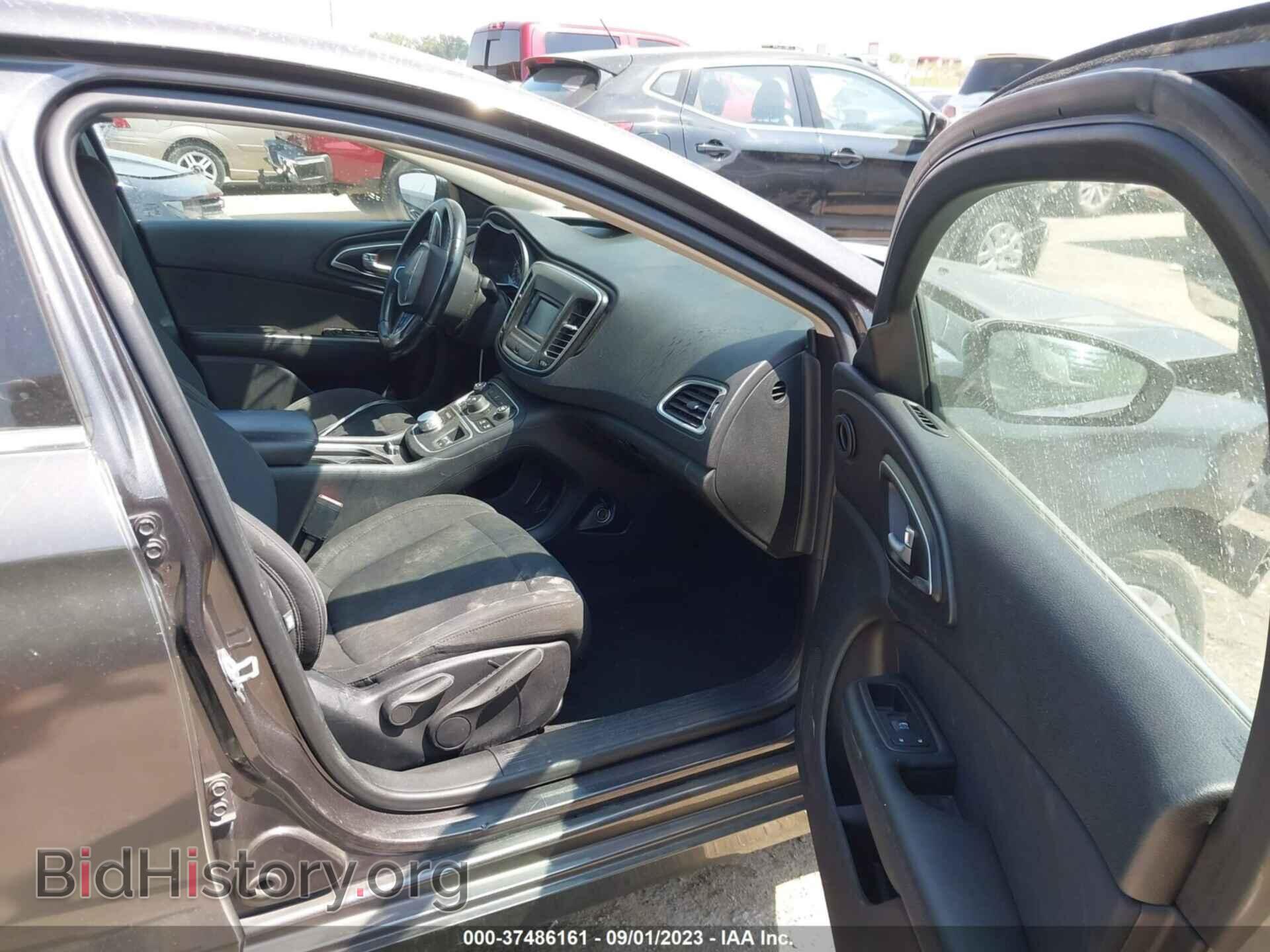 2016 CHRYSLER 200 - VIN: 1C3CCCAB4GN136347 - Фото 5