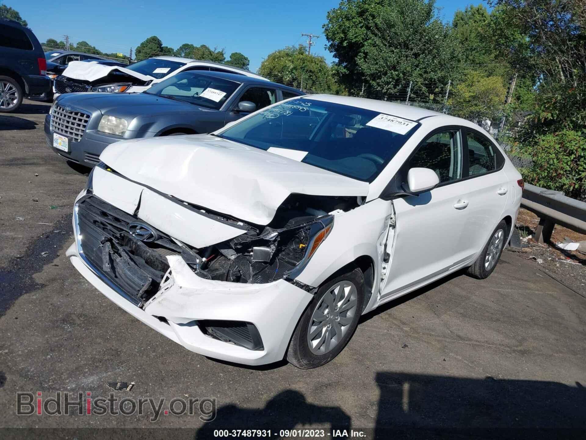 2018 HYUNDAI ACCENT - VIN: 3KPC24A38JE011781 - Фото 2