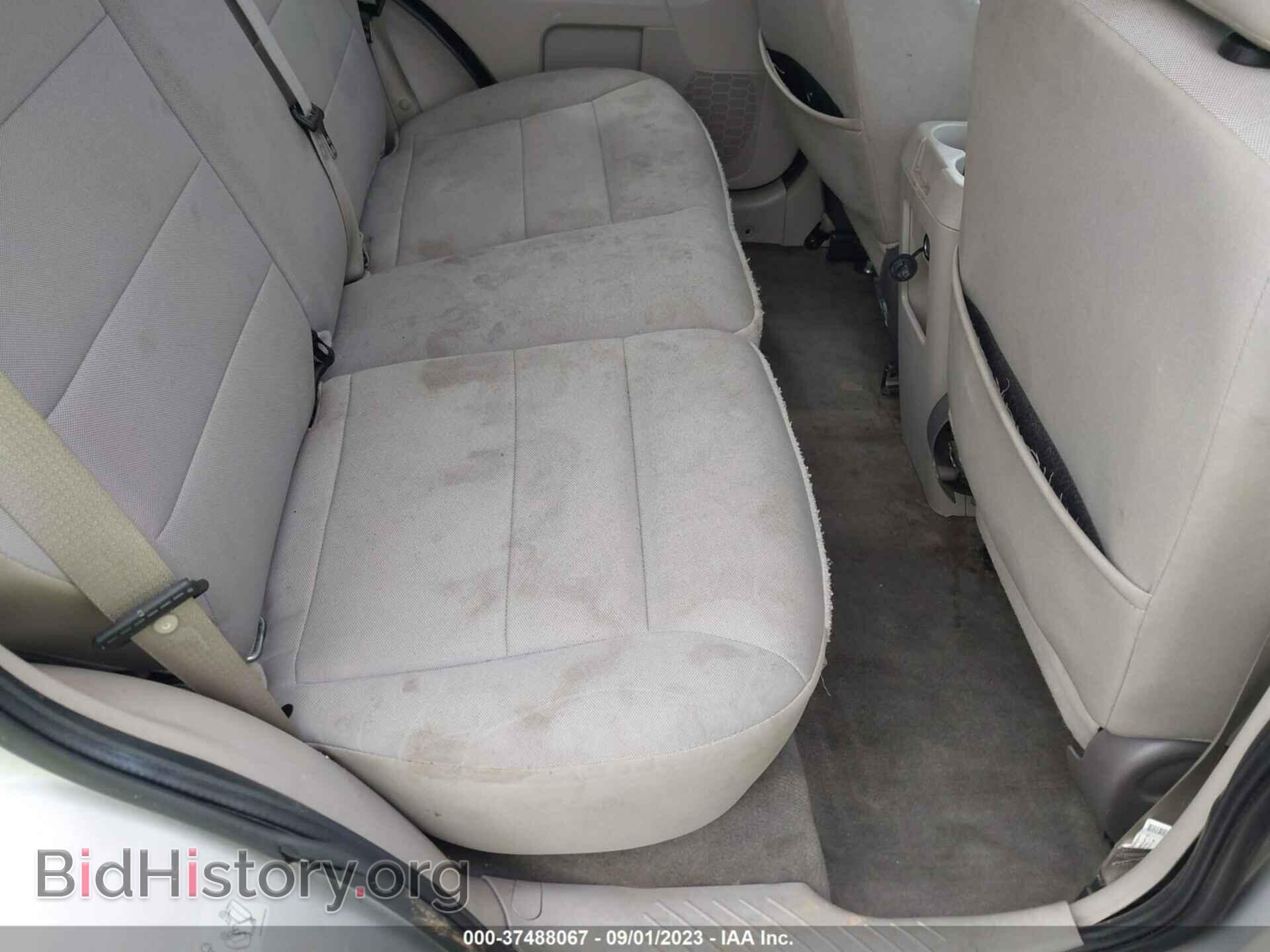 2011 FORD ESCAPE - VIN: 1FMCU0D79BKC28171 - Фото 8